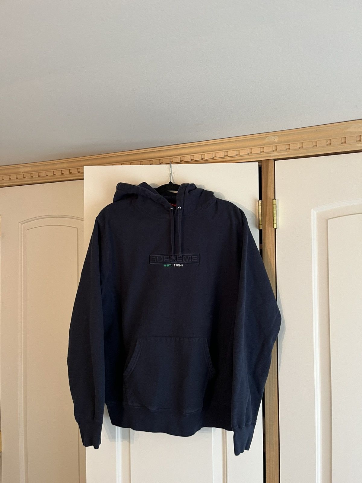 Kaws × Supreme Supreme KAWS Chalk Logo Hoodie Washed Navy Size L 