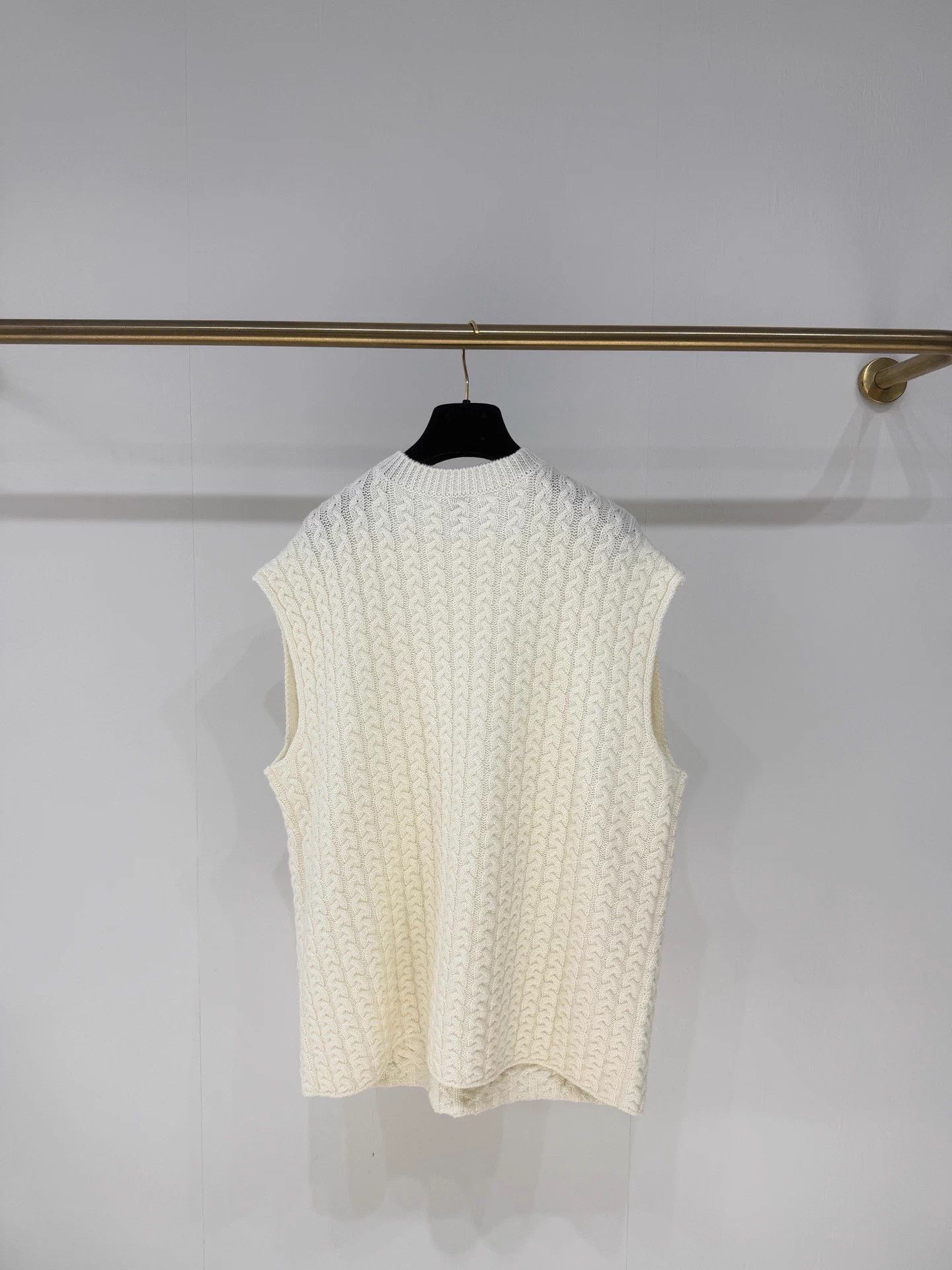 Loewe Loewe 25 knit logo oversized cream wool top S Size S / US 4 / IT 40 - 5 Thumbnail
