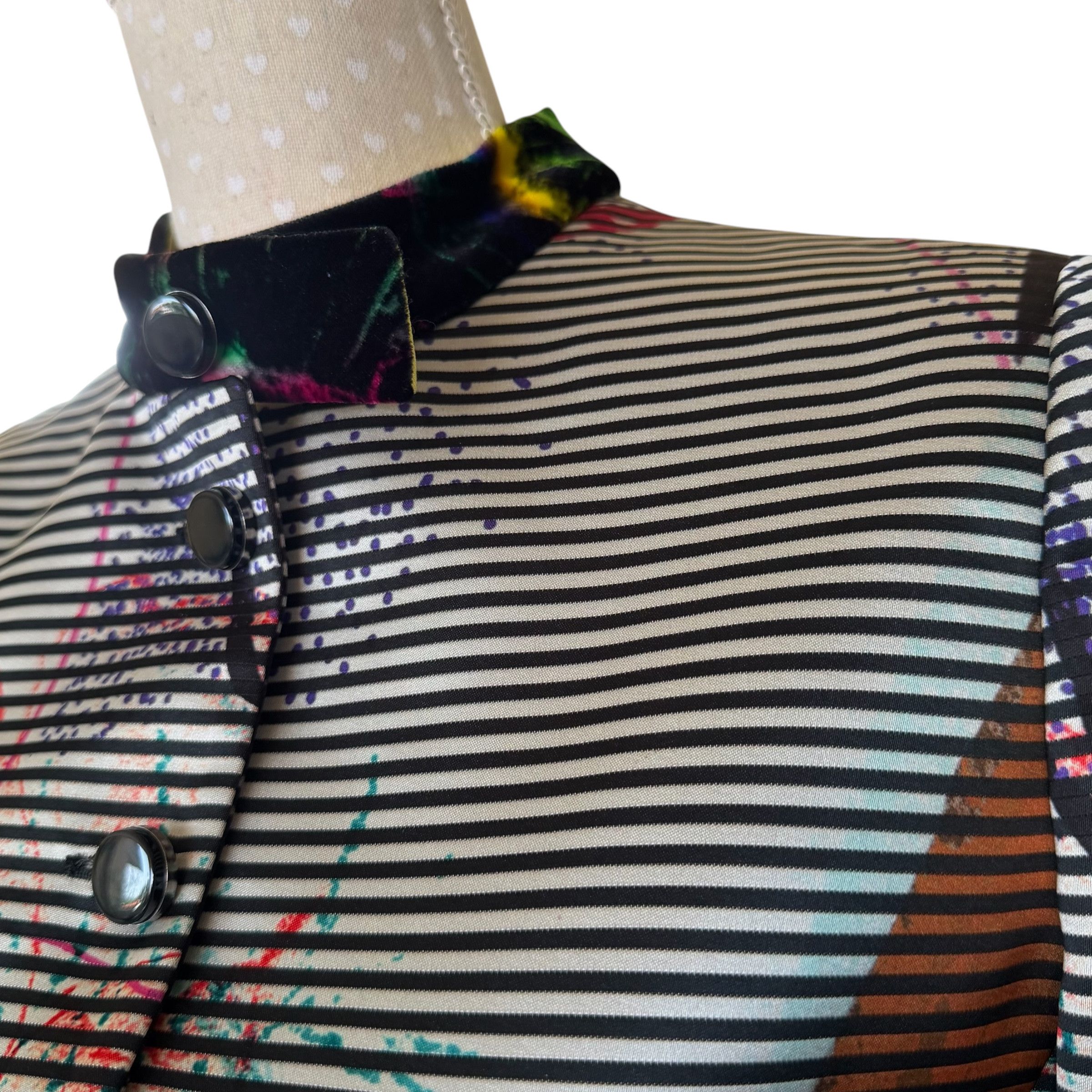 Giorgio Armani ARMANI ABSTRACT PRINT JACKET Size M / US 6-8 / IT 42-44 - 3 Thumbnail