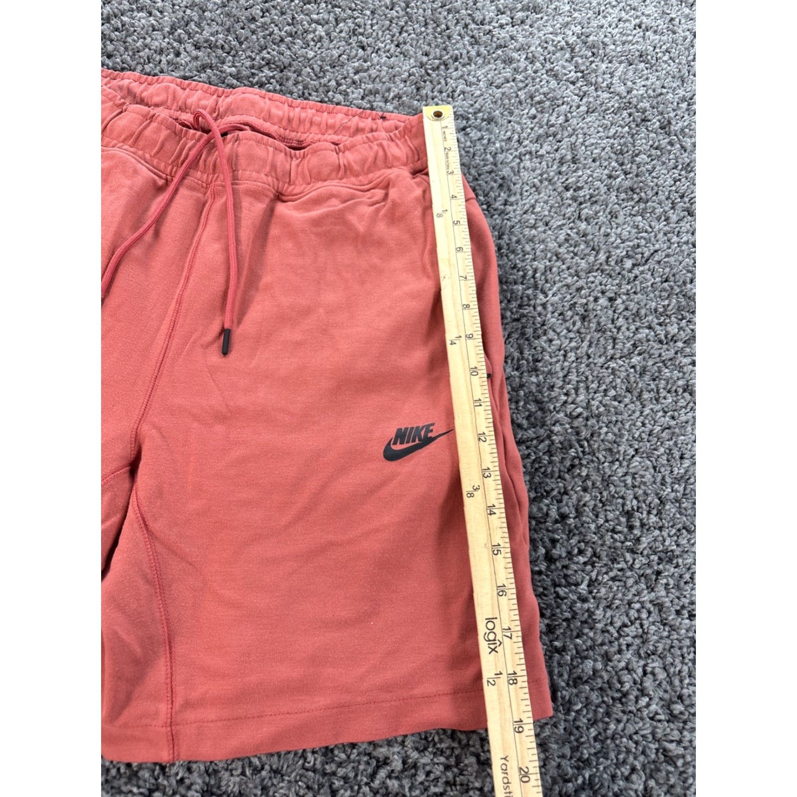 Nike Nike Shorts Mens M Pink Tech Fleece Gym Activewear 8" CJ4284 Size US 31 - 2 Thumbnail