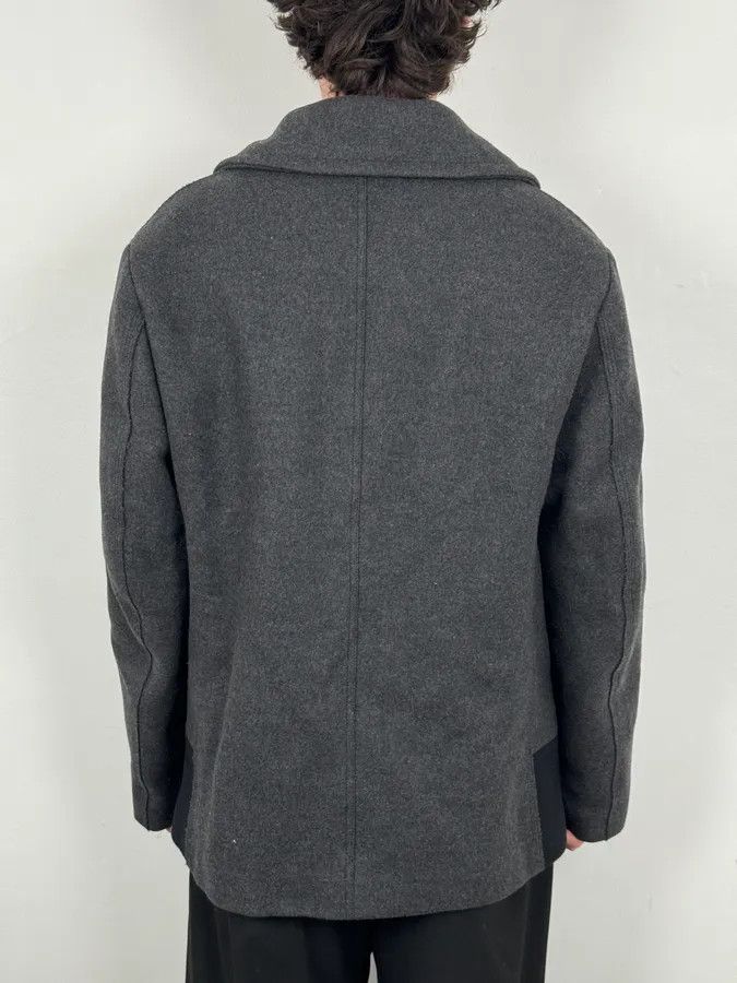 Gucci 2010s Gucci Grey Wool Double-Breasted Contrast Hem Jacket Size US L / EU 52-54 / 3 - 3 Thumbnail