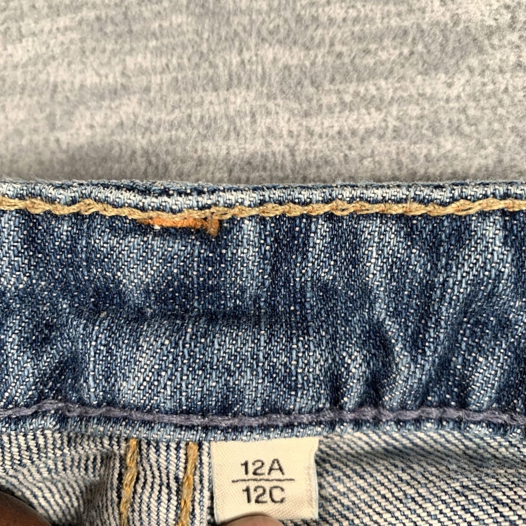 Gap Gap Jeans Womens 12 Blue Medium Wash Mid Rise Flare Stretch Denim Regular Fit Jeans Size 34" / US 12 / IT 48 - 6 Thumbnail