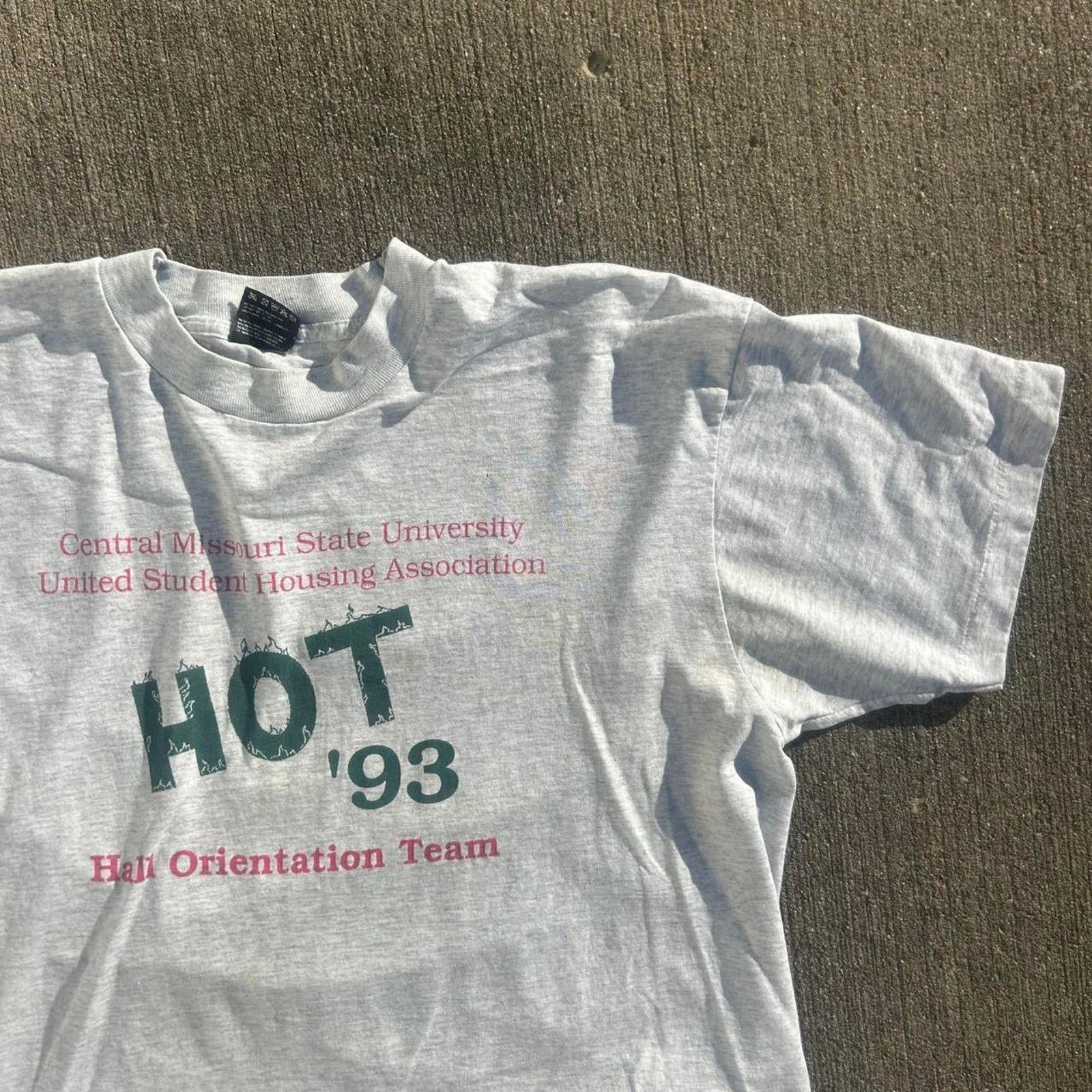 Other Grey 90s graphic tshirt Size US XL / EU 56 / 4 - 2 Thumbnail