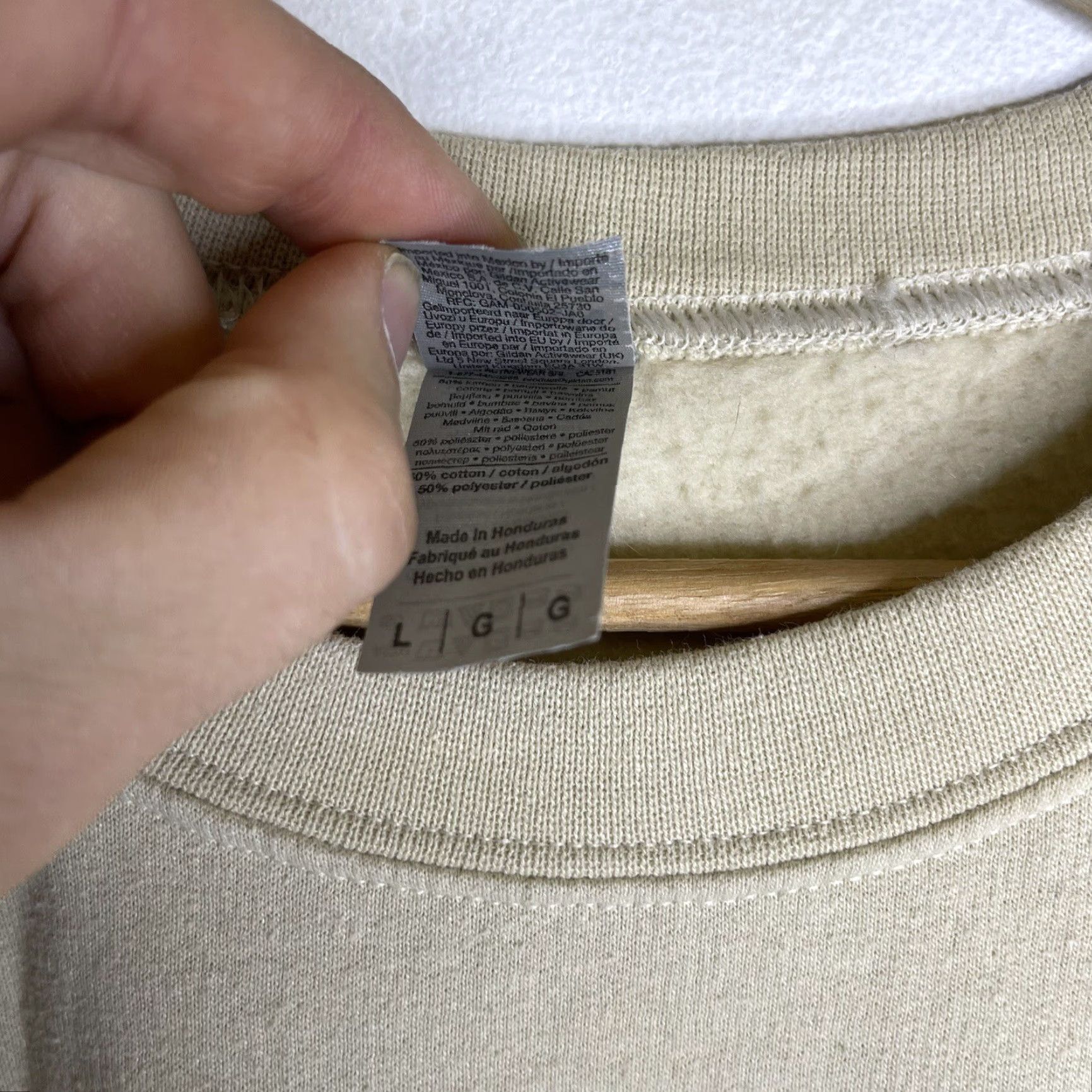Gildan Barstool Sports Crewneck Sweatshirt Adult Large Chicks in The Office Too Bad Beige Cotton Blend Knit Logo Barstool Sports Crewneck Sweatshirt USA? Size US L / EU 52-54 / 3 - 4 Thumbnail