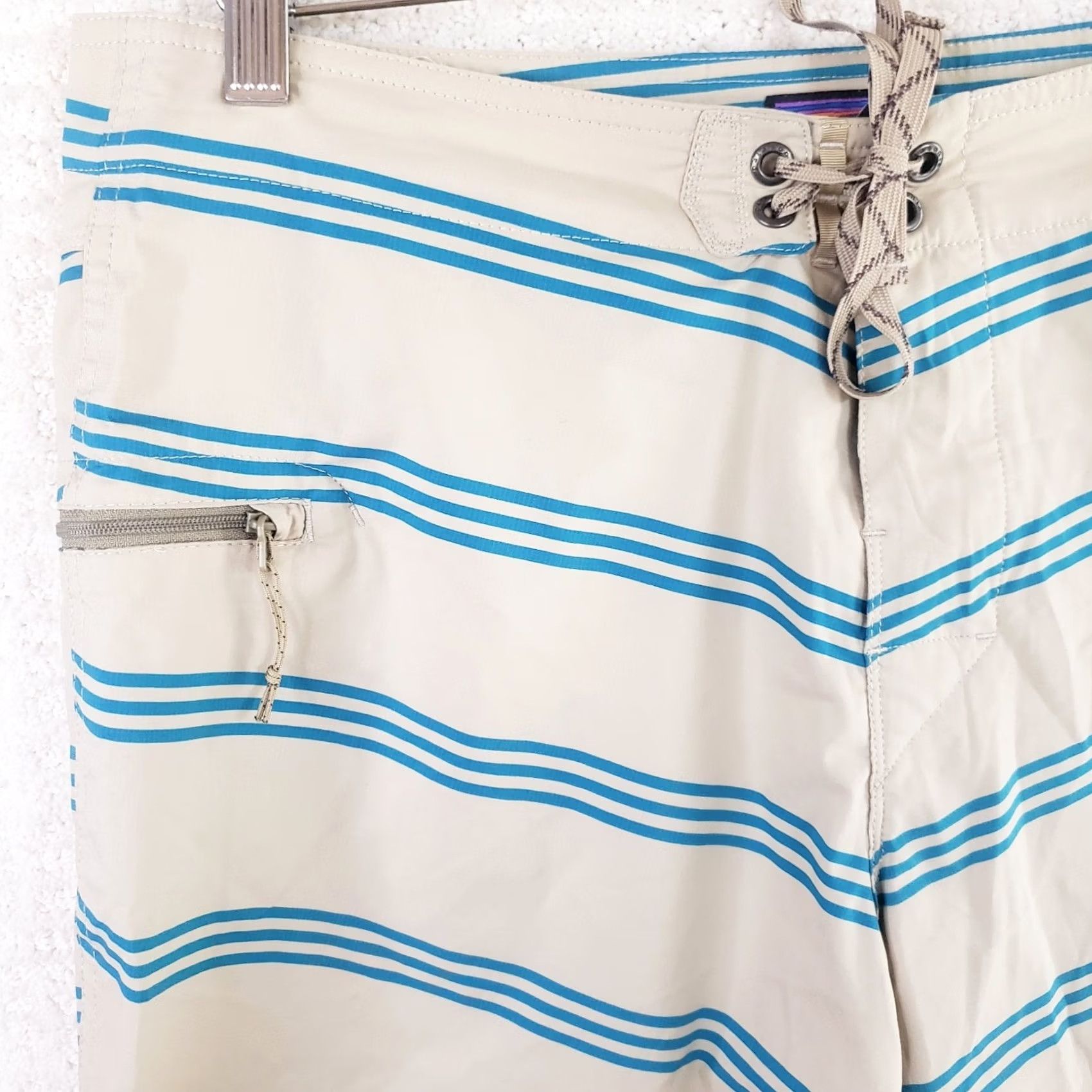 Patagonia Patagonia Board Shorts Mens 34W 9" Beige Blue Striped Drawstring Pocket Nylon Surf Beach Nautical Recreational Size US 34 / EU 50 - 2 Thumbnail