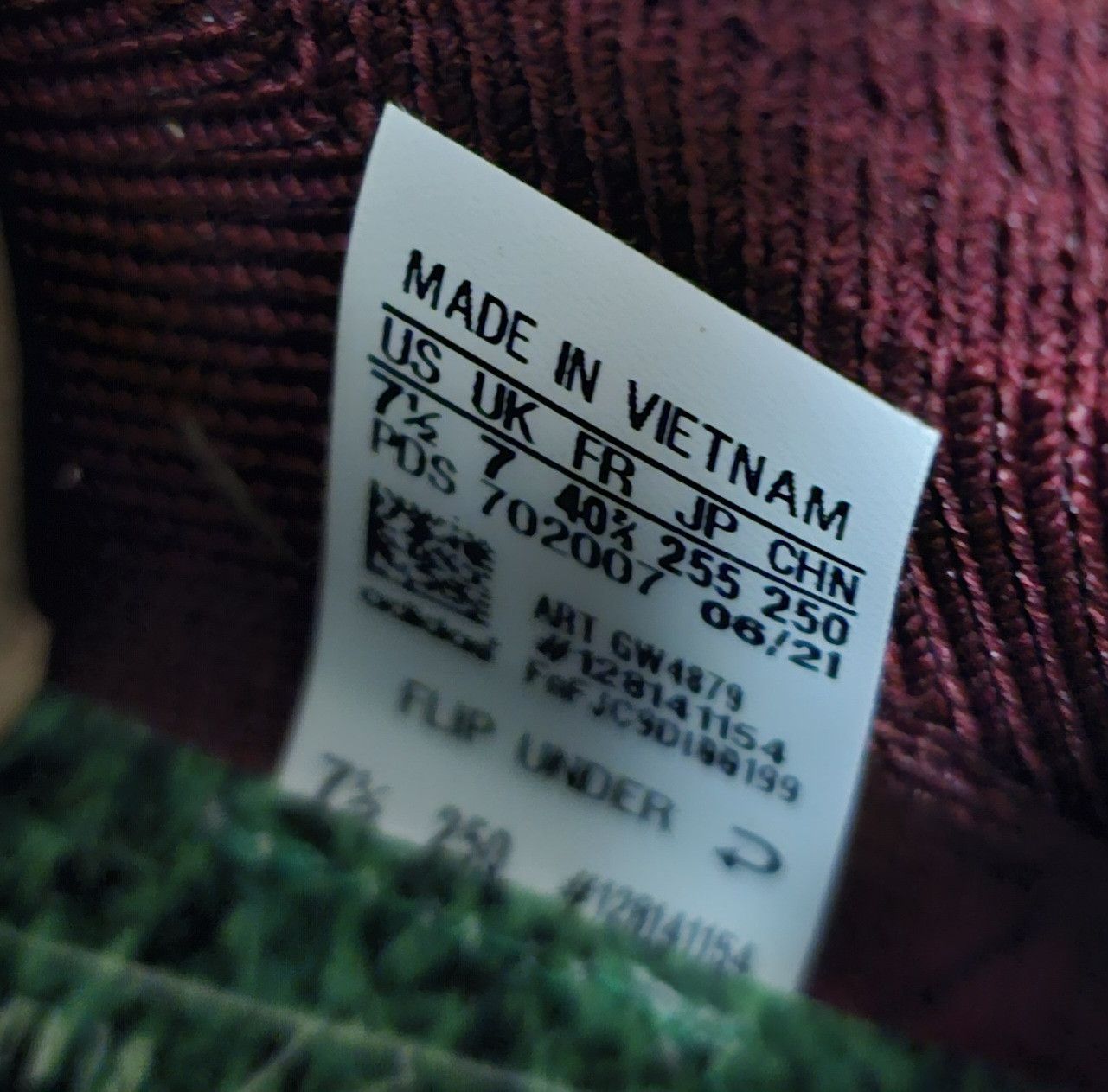Humanrace × Pharrell ADIDAS HUMANRACE SIČHONA BURGUNDY Size US 7.5 / EU 40-41 - 5 Thumbnail