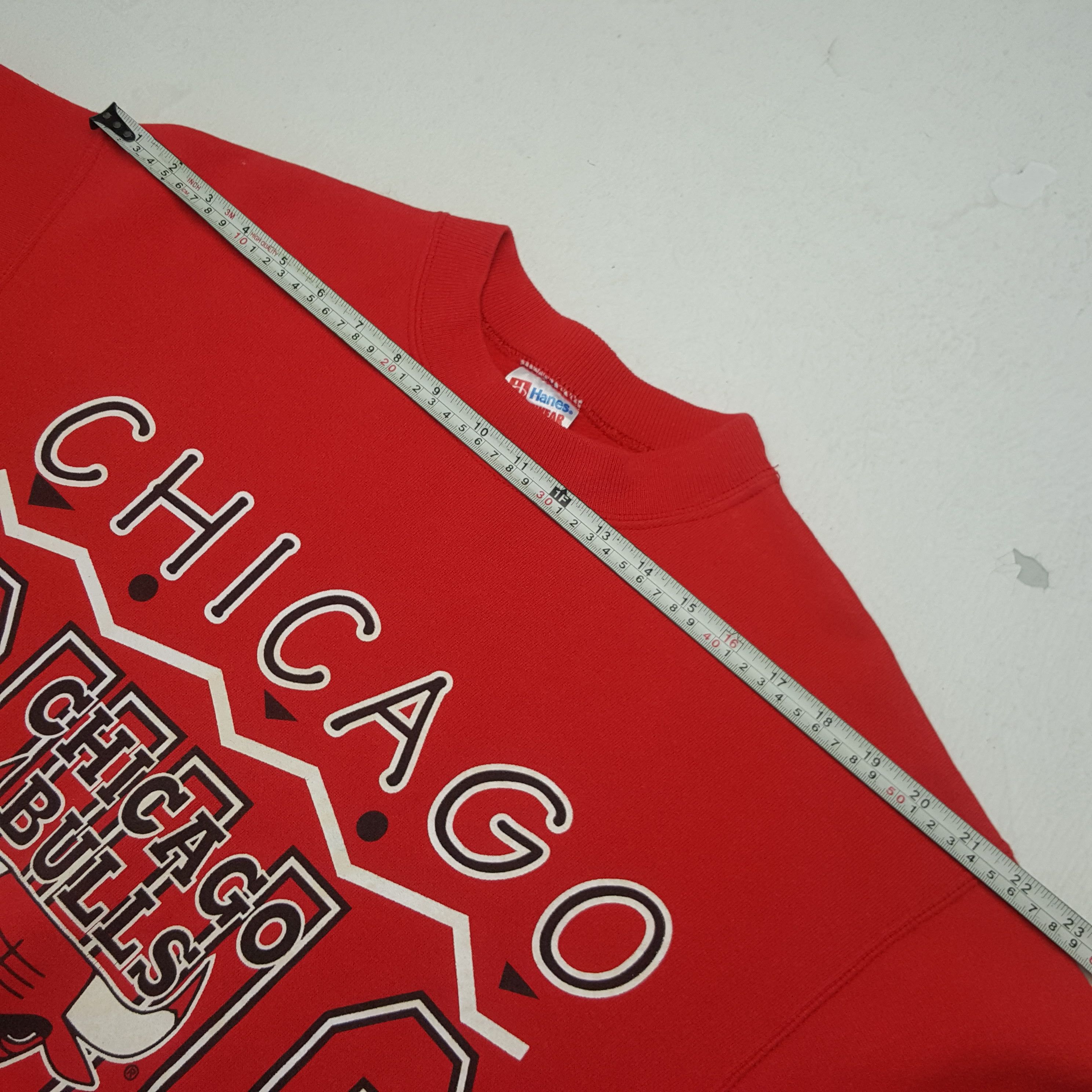 NBA × Vintage Vintage Chicago Bulls Overprinted Sweatshirt Size US M / EU 48-50 / 2 - 5 Thumbnail