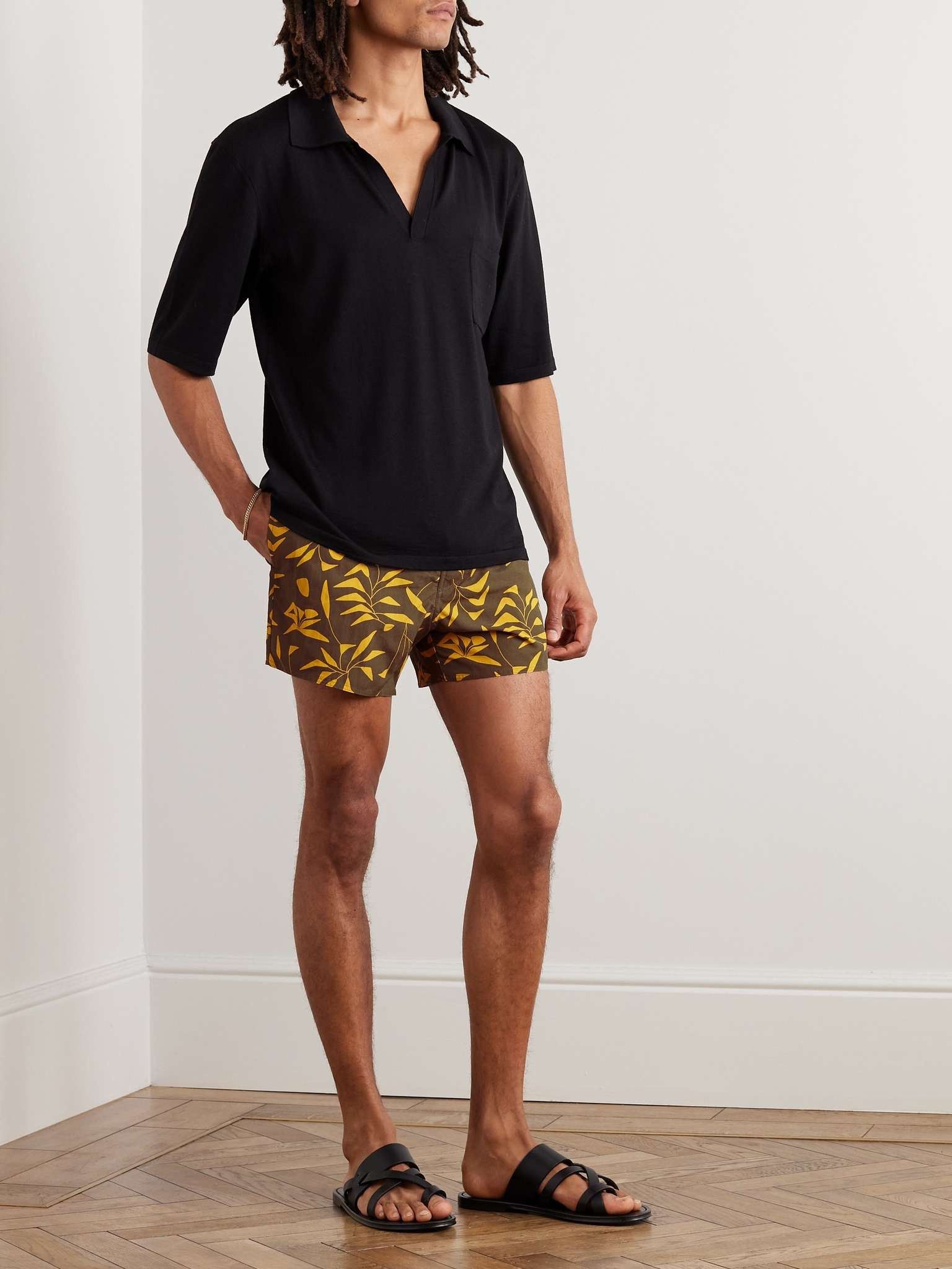 Saint Laurent Paris o1s1wg110425 734504 Sunset Print Swim Shorts in Brown/Yellow Size US 32 / EU 48 - 2 Thumbnail