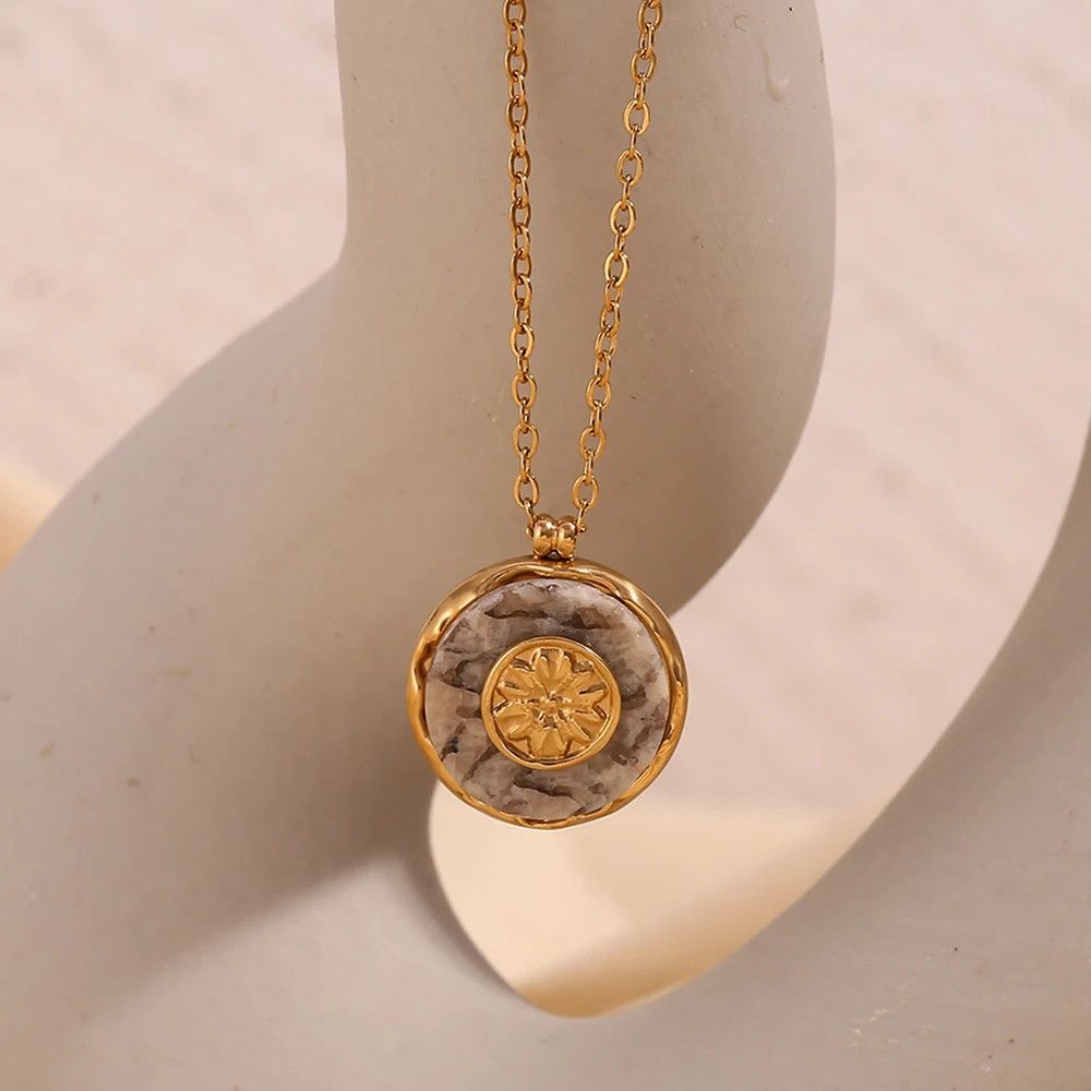 Jewelry × Vintage Natural Marble Sun Pattern Round Pendant Necklace Size ONE SIZE - 6 Thumbnail
