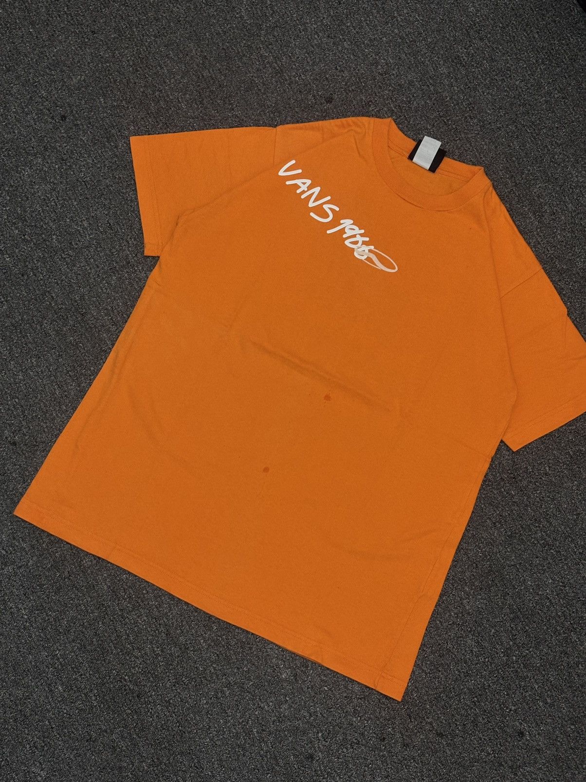 Vans Vans 1966 Graphic Tee – Orange Bright orange Vans 1966 Size US L / EU 52-54 / 3 - 1 Thumbnail