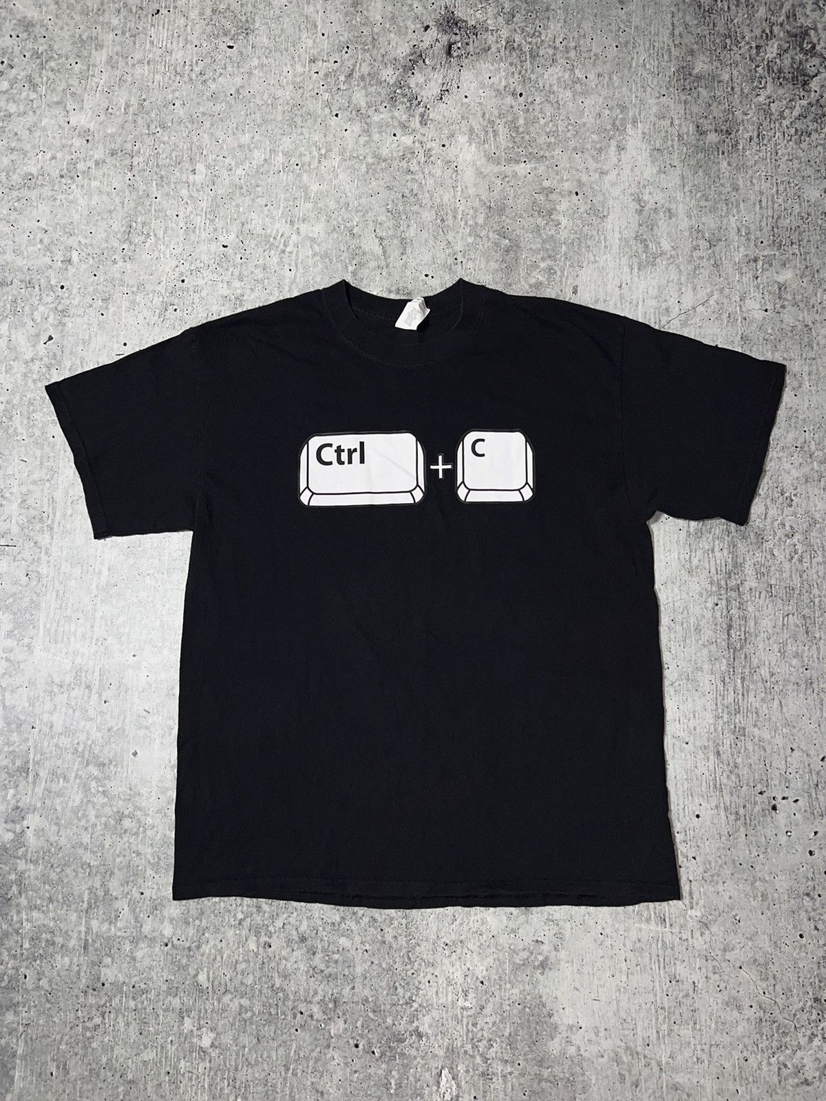 Vintage Vintage Y2K Funny “Ctrl + C” Graphic Tee Size US L / EU 52-54 / 3 - 1 Thumbnail