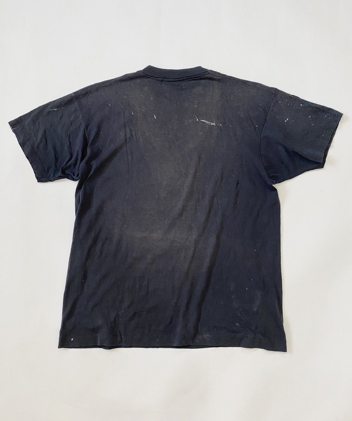 Japanese Brand × Vintage Crazy Vintage 90s Thrashed Faded Graphic T-Shirt Size US L / EU 52-54 / 3 - 6 Thumbnail