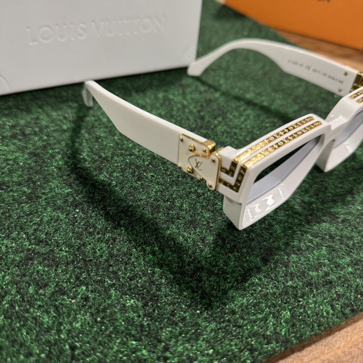 Louis Vuitton Louis Vuitton shades Size ONE SIZE - 9 Thumbnail