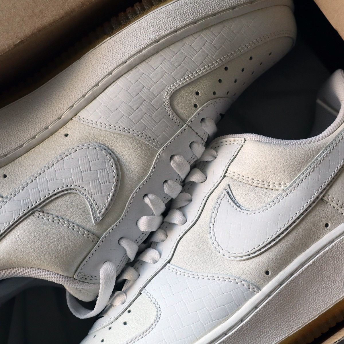 Nike 2005 Nike Air Force 1 AF1 Deadstock Brand New Size 9 Size US 9 / EU 42 - 9 Thumbnail
