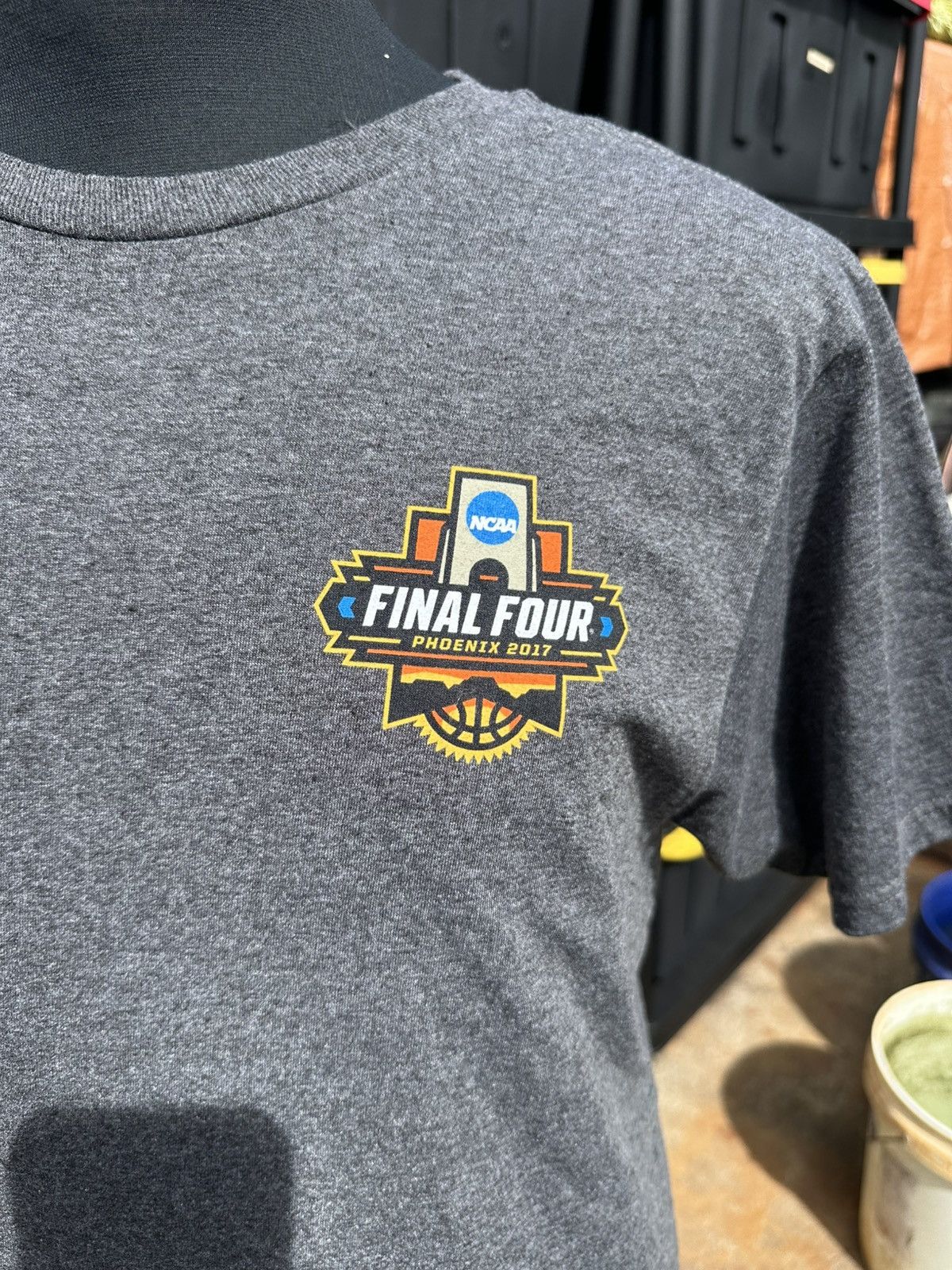Other NCAA Final Four Basketball Phoenix 2017 Gray T-Shirt Men's L Size US L / EU 52-54 / 3 - 3 Thumbnail