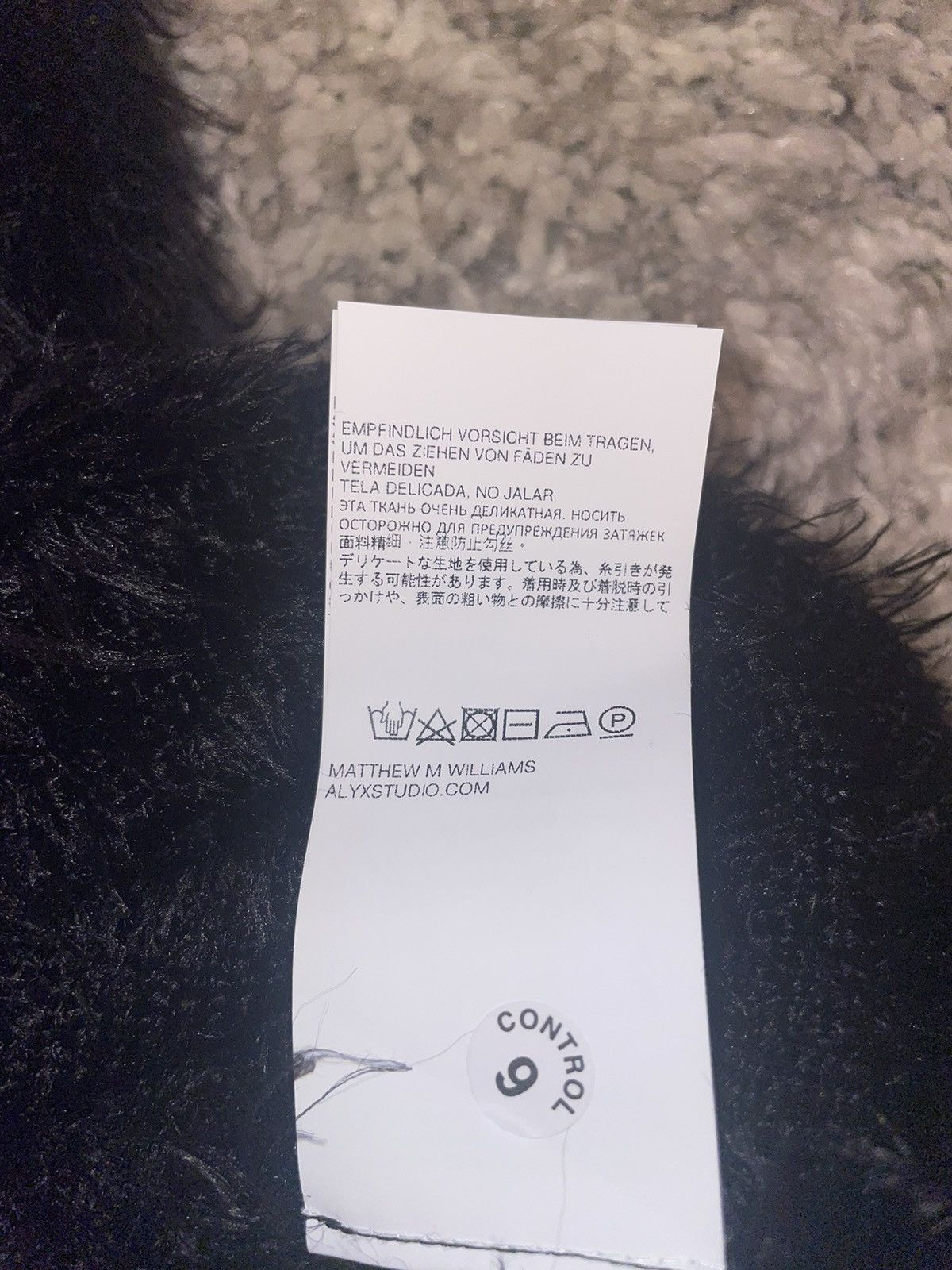 1017 ALYX 9SM × Designer 1017 ALYX 9SM Black Fur Crewneck Knit Sweater Size US M / EU 48-50 / 2 - 5 Thumbnail