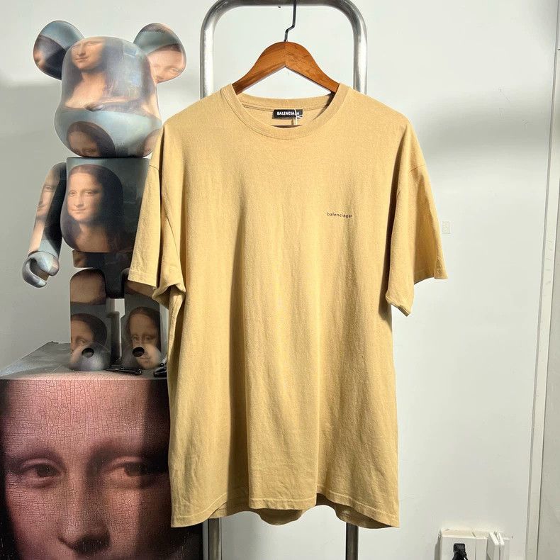 Balenciaga Balenciaga Mailbox Logo Short Sleeve Tee - dmc Size US S / EU 44-46 / 1 - 1 Thumbnail