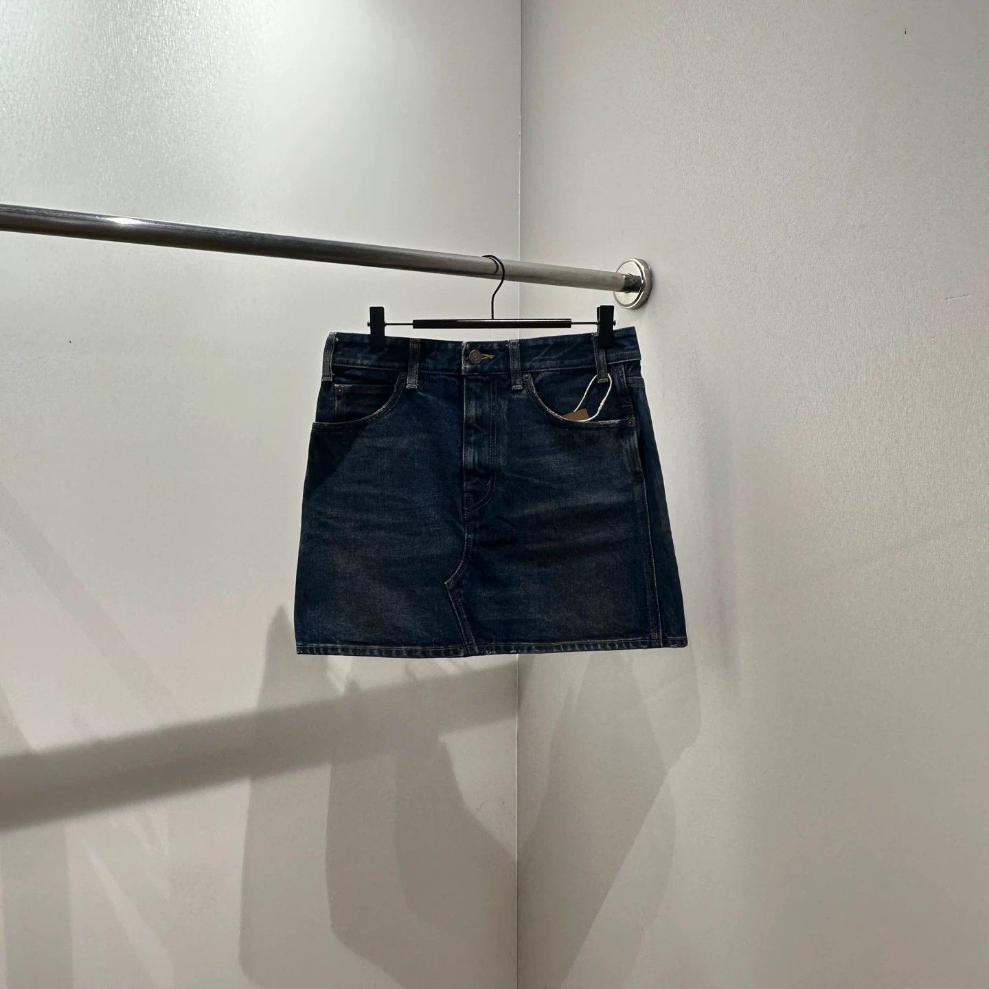 Celine Celine Casual Denim T-Shirt M Women Size M / US 6-8 / IT 42-44 - 1 Thumbnail