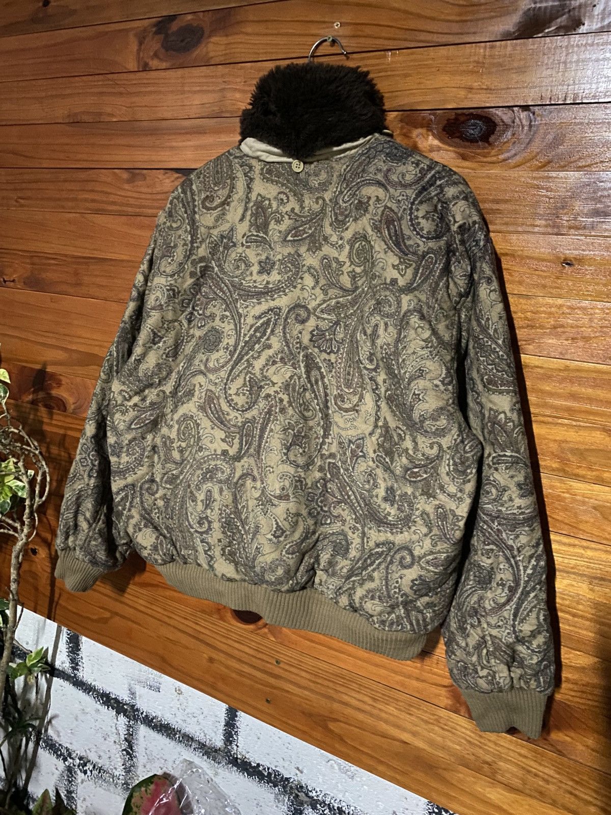 Vintage Vintage 1990s Paisley Print Fur Collar Zip Jacket – Retro Size US L / EU 52-54 / 3 - 7 Thumbnail