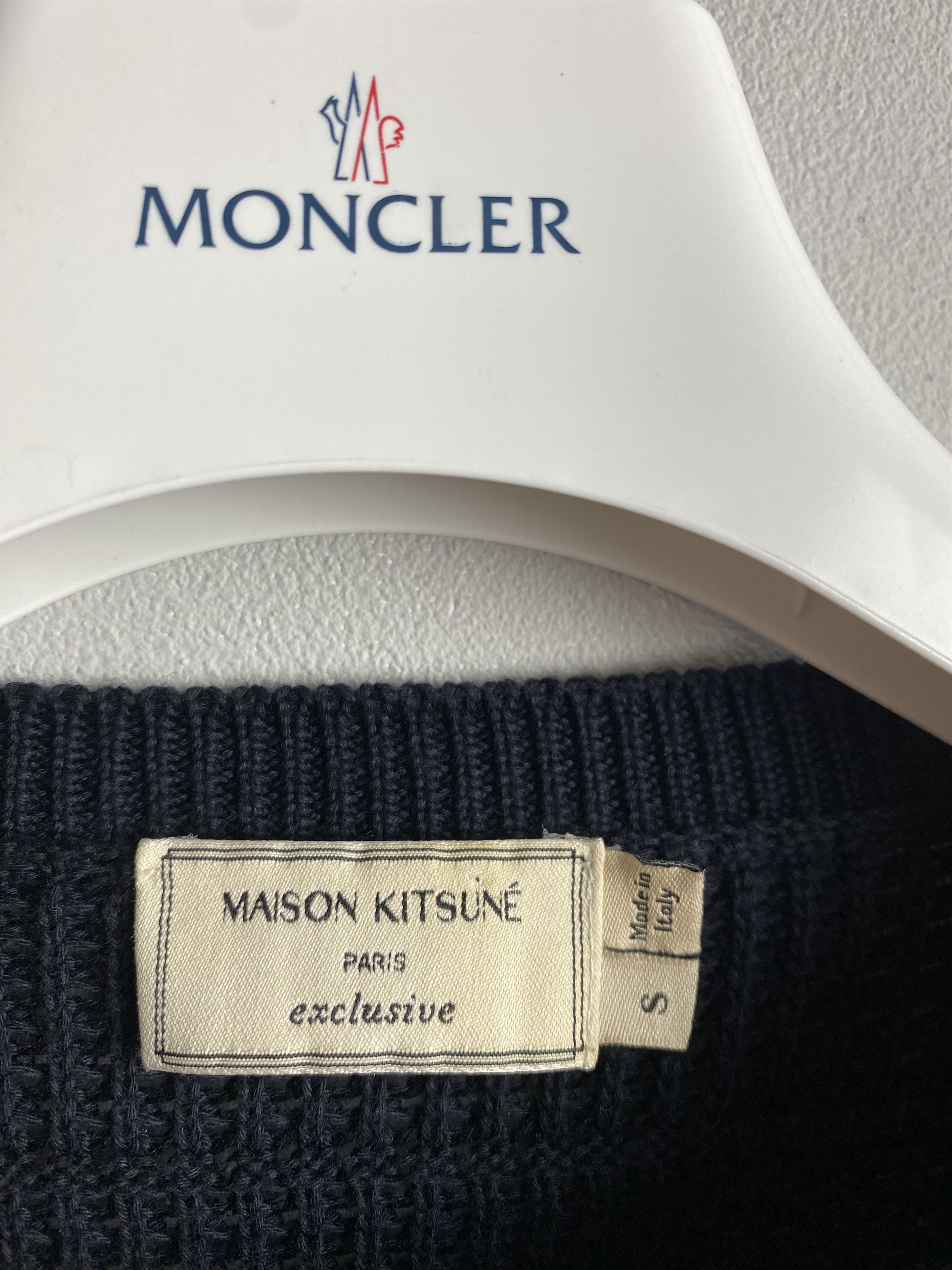 Maison Kitsune Maison Kitsune small fox logo sweater knitwear Size US S / EU 44-46 / 1 - 3 Thumbnail
