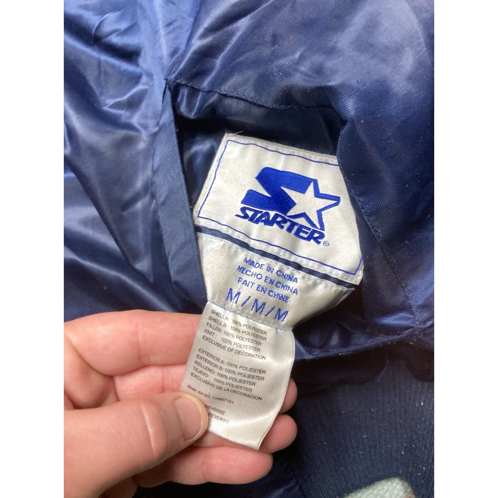 Starter Vintage Starter Satin Reversible Jacket NBA Grizzlies Medium User: Vintage Starter Satin Reversible Jacket NBA Grizzlies Medium Size US M / EU 48-50 / 2 - 7 Thumbnail