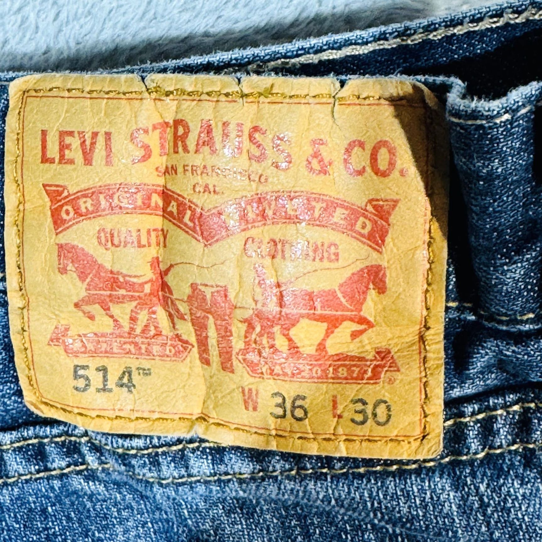 Levi's Levi's 514 Shorts Mens 36 Blue Bermuda Denim 5-Pocket Zip Fly Button Closure Distressed Raw Hem Summer Casual Mens Size US 36 / EU 52 - 7 Thumbnail