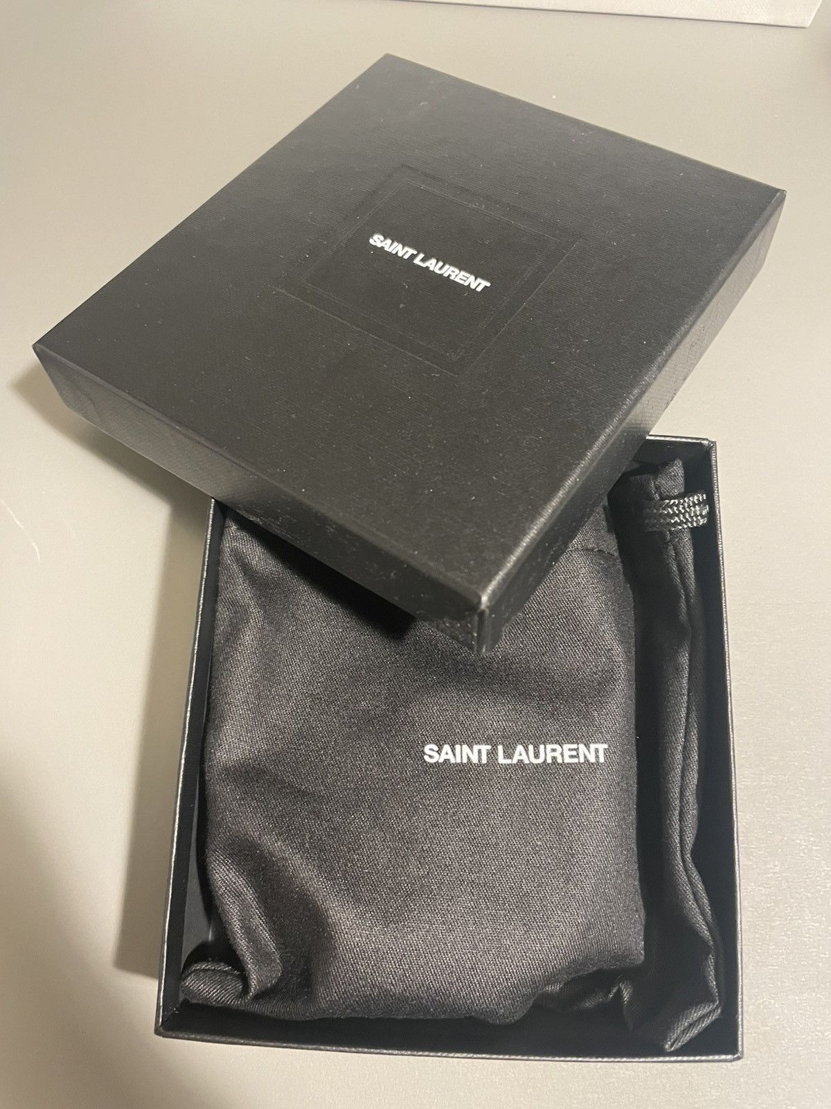 Saint Laurent Paris key ring GOLD HEART