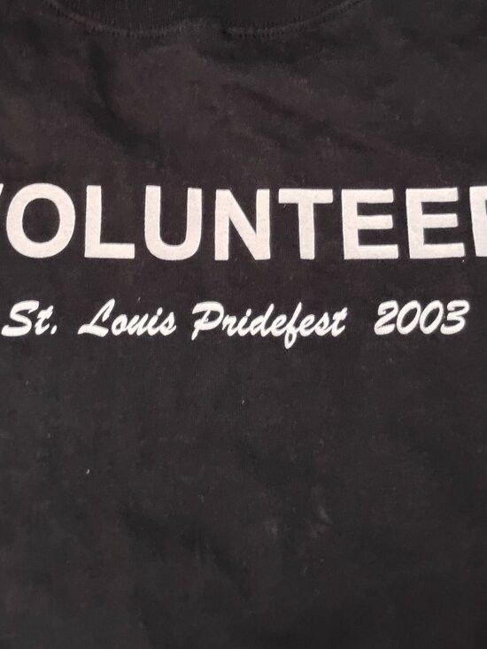 Other Vintage Queer As Folk St. Louis Pridefest Volunteer T-Shirt Size US XL / EU 56 / 4 - 9 Thumbnail