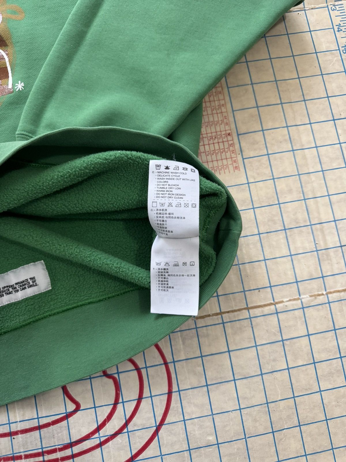 Nike × Vintage Vintage Y2K Nike Shoes Never Smile Crewneck Sweater Green Size US L / EU 52-54 / 3 - 16 Thumbnail