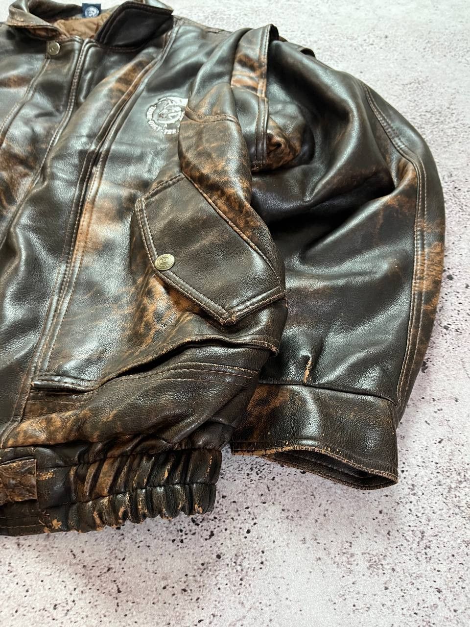Diesel Vintage Diesel Leather Jacket Big Logo Bomber Japan Style Size US L / EU 52-54 / 3 - 14 Thumbnail