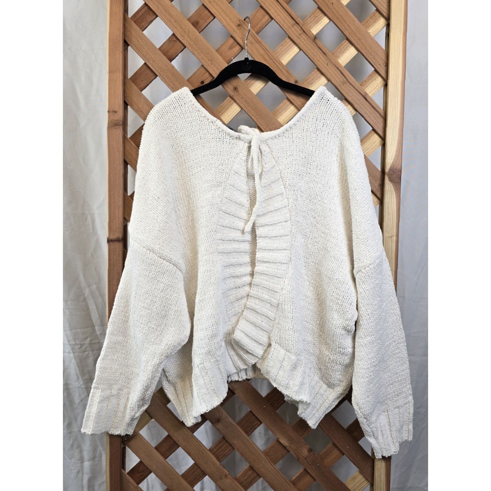 Forever 21 Forever 21 Women's Sweater Crossover Tie-Back White Large- Knit - NEW Size L / US 10 / IT 46 - 5 Thumbnail