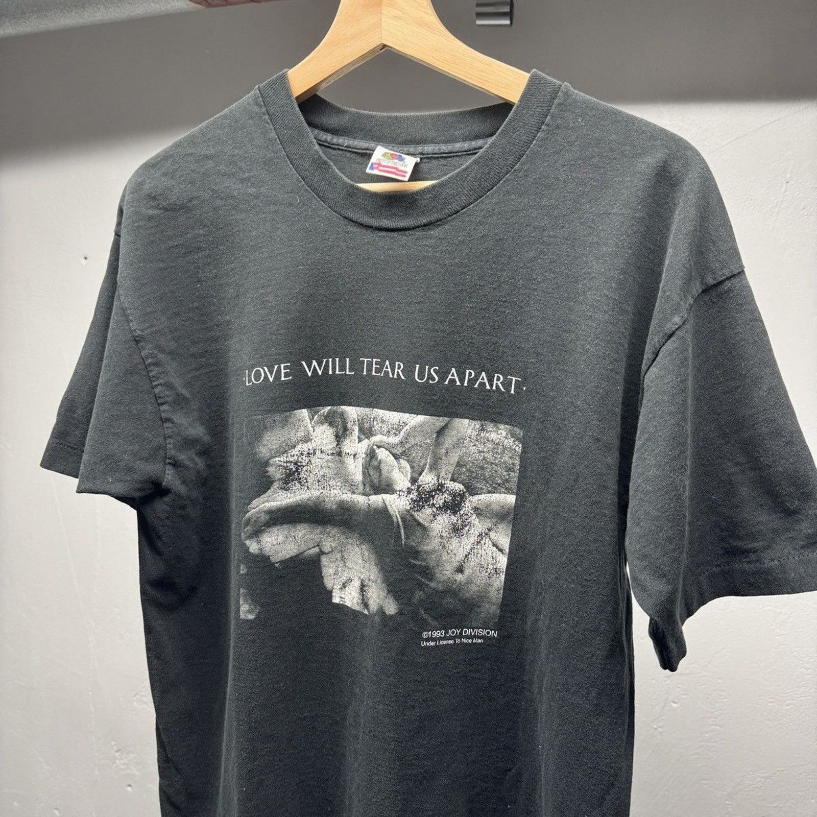 Band Tees 1993 Joy Division Shirt Thrashed Faded Single Stitch Grunge Size US L / EU 52-54 / 3 - 4 Thumbnail