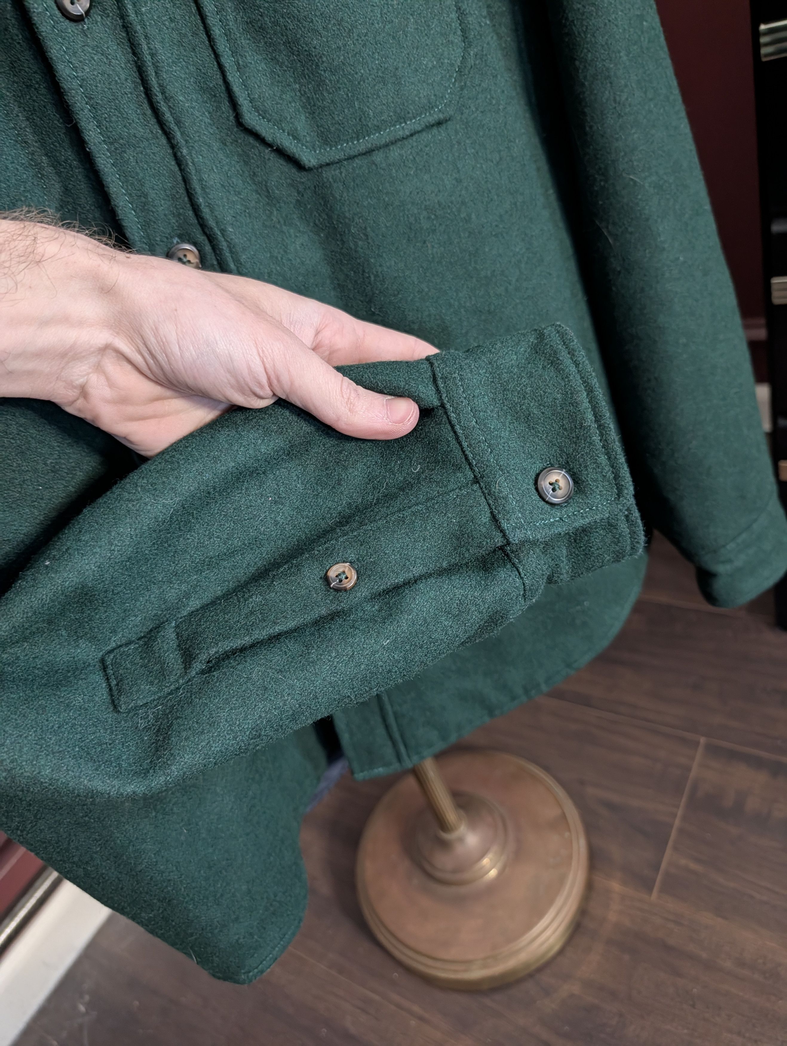 Brandy Melville Green wool quilted lining boyfriend fit short jacket Size ONE SIZE - 5 Thumbnail