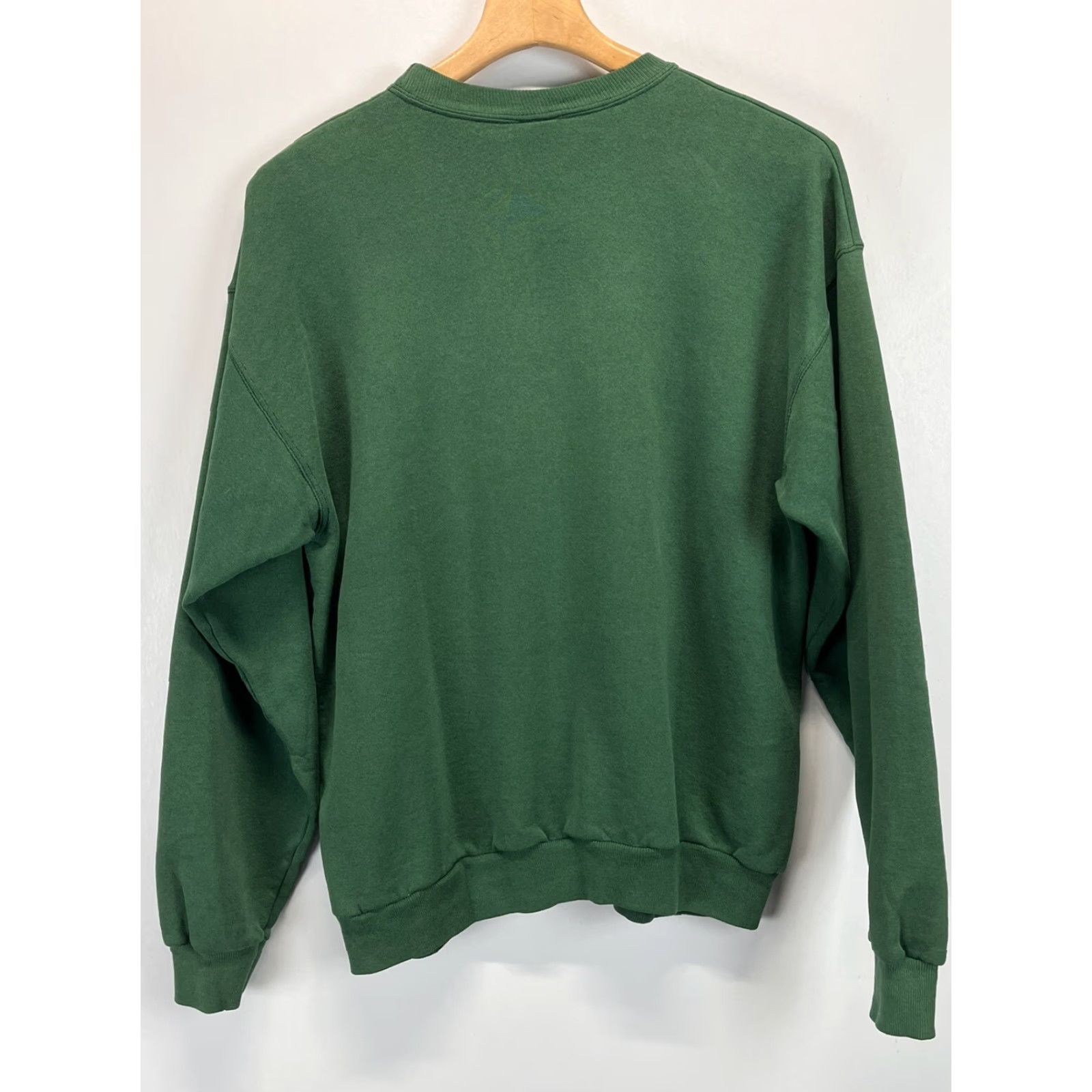 Hanes VINTAGE Hanes Activewear Sweatshirt XL Green Unisex Adults Pullover 1995 Clarke County Berryville VA pig Mens/Womens Size US XL / EU 56 / 4 - 2 Thumbnail