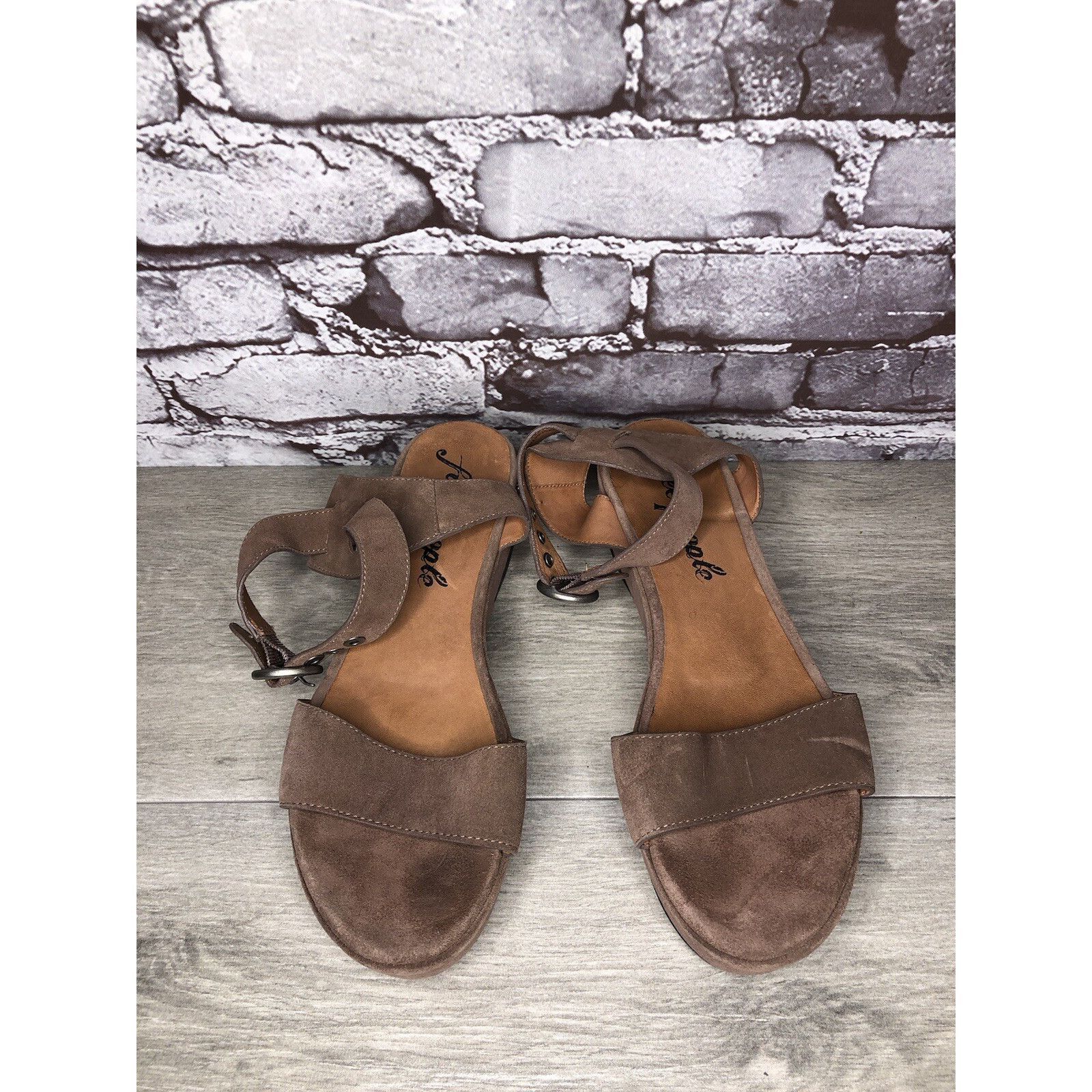 Free People Free People Plum Taupe Suede Platform Ankle Strap Sandals Wo Size US 8 / IT 38 - 23 Thumbnail