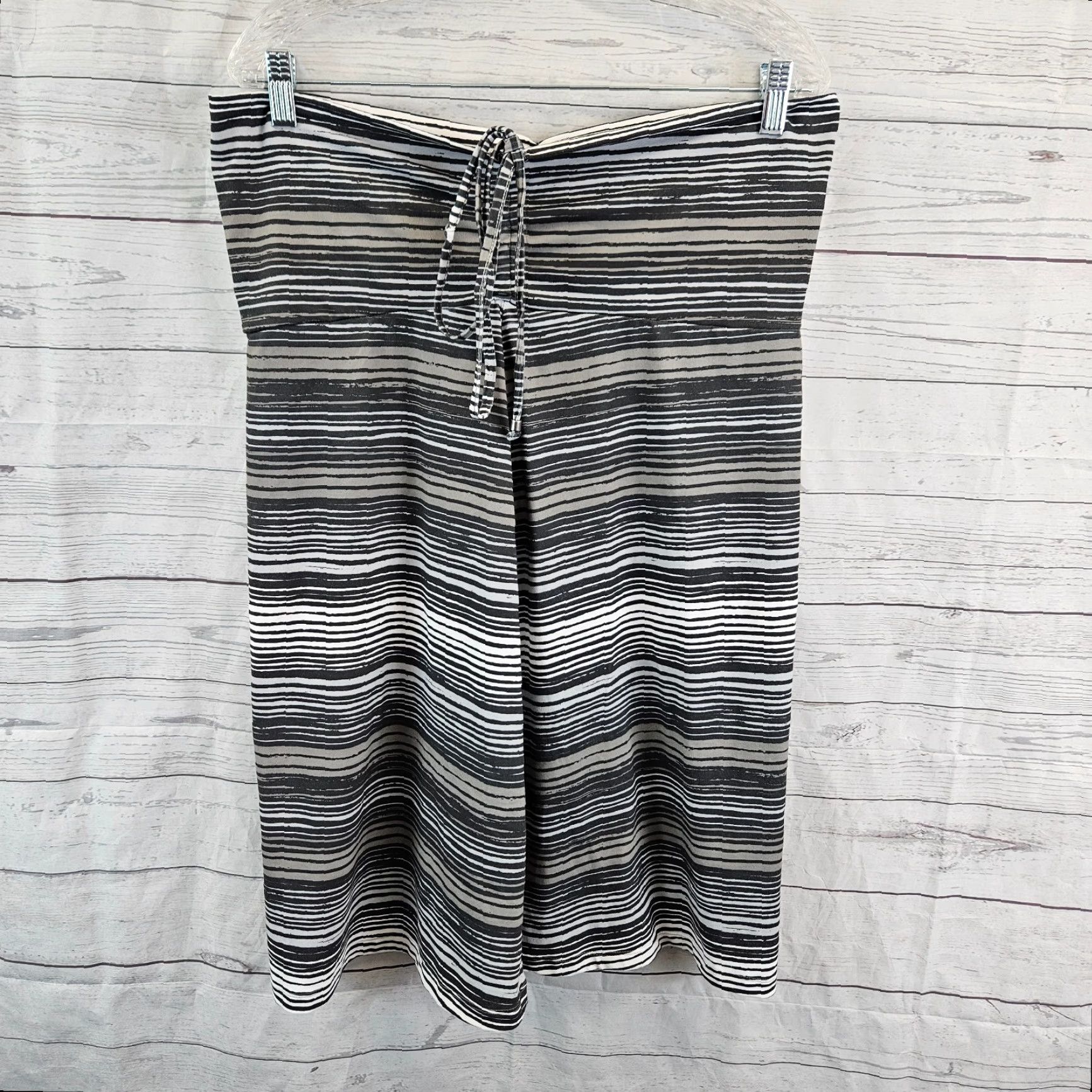 Eddie Bauer Eddie Bauer Womens Skirt Sz Large Gray Stripe Pull On Knee Length A-Line Size 36" / US 14 / IT 50 - 2 Thumbnail