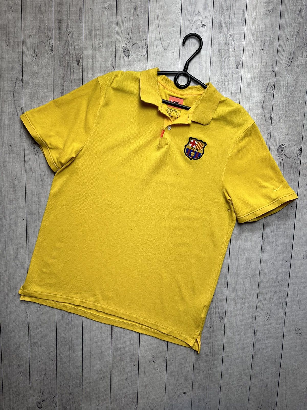 Nike × Vintage Nike Barcelona soccer polo yellow size M Size US M / EU 48-50 / 2 - 1 Thumbnail