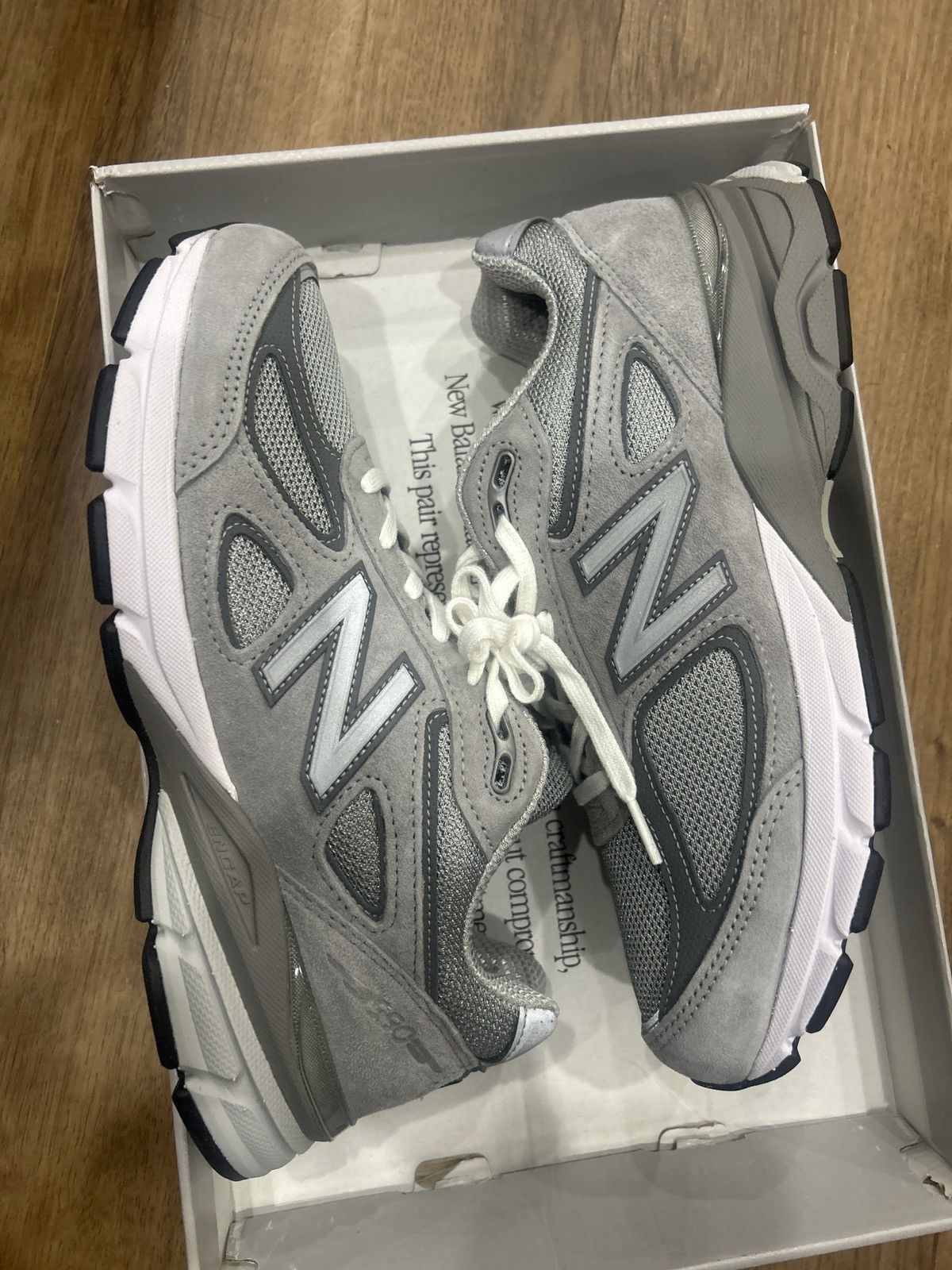 New Balance New Balance 990v4 Grey Size US 7 / EU 40 - 2 Thumbnail