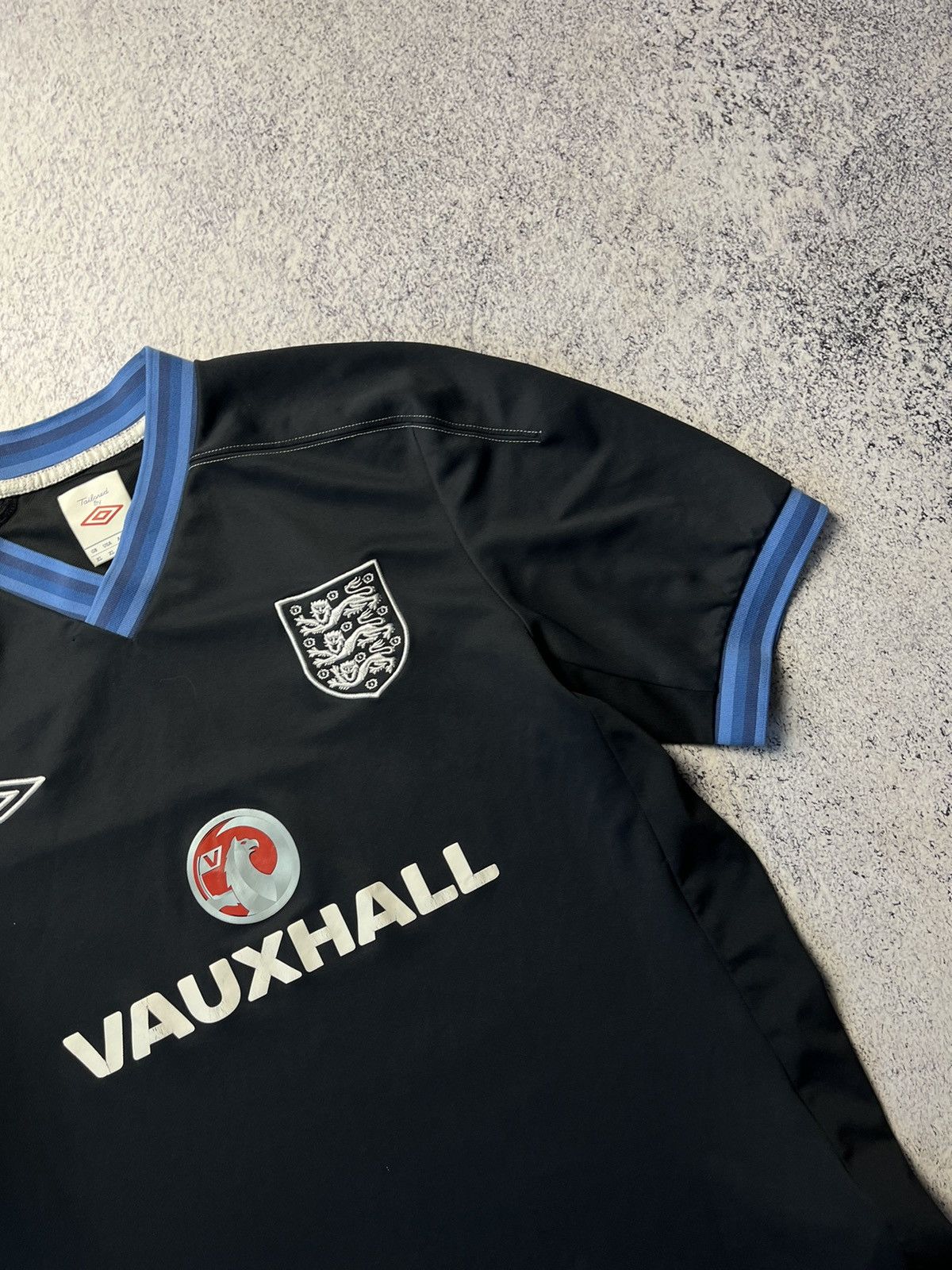 Umbro Vintage ENGLAND 2012 Umbro Vauxhall training shirt Size US XL / EU 56 / 4 - 16 Thumbnail
