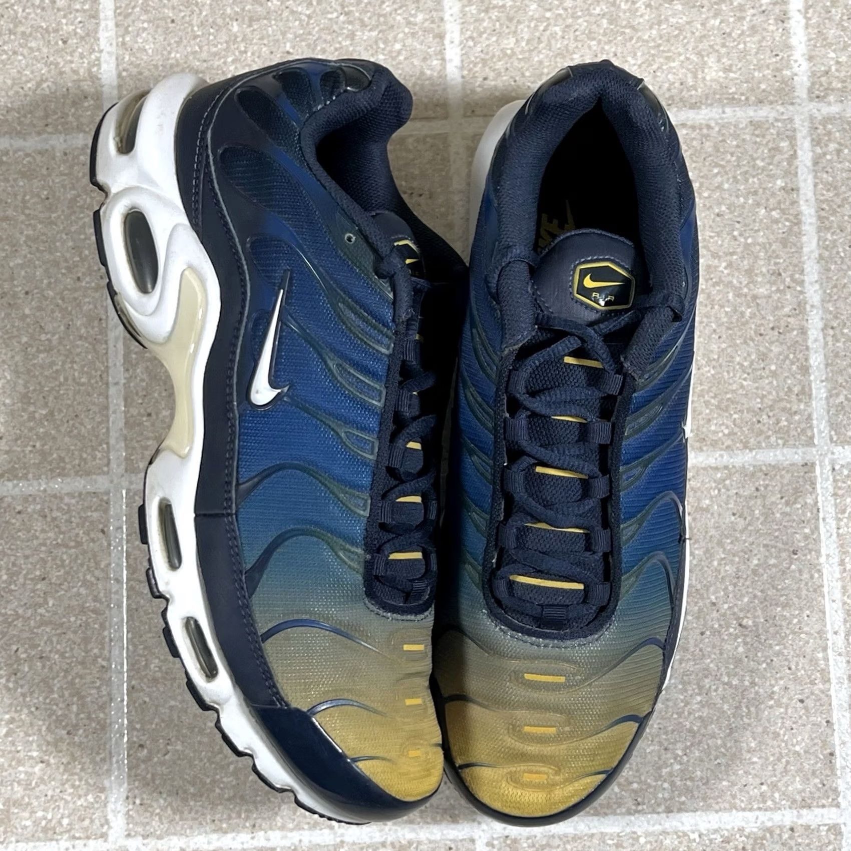 Nike Nike Air Max Plus Gradient Pack - 852630-407 Sneaker Men 11 Blue 2018 Nike Air Max Plus Size US 11 / EU 44 - 2 Thumbnail
