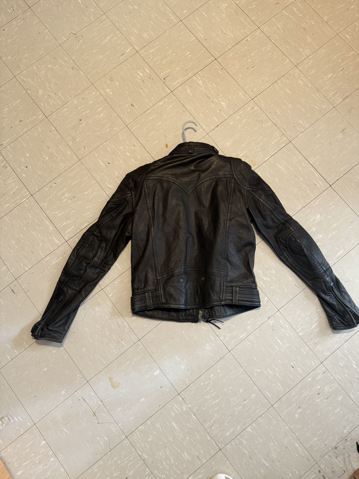 Levi's Vintage Levis round patch moto leather jacket Size US S / EU 44-46 / 1 - 2 Thumbnail