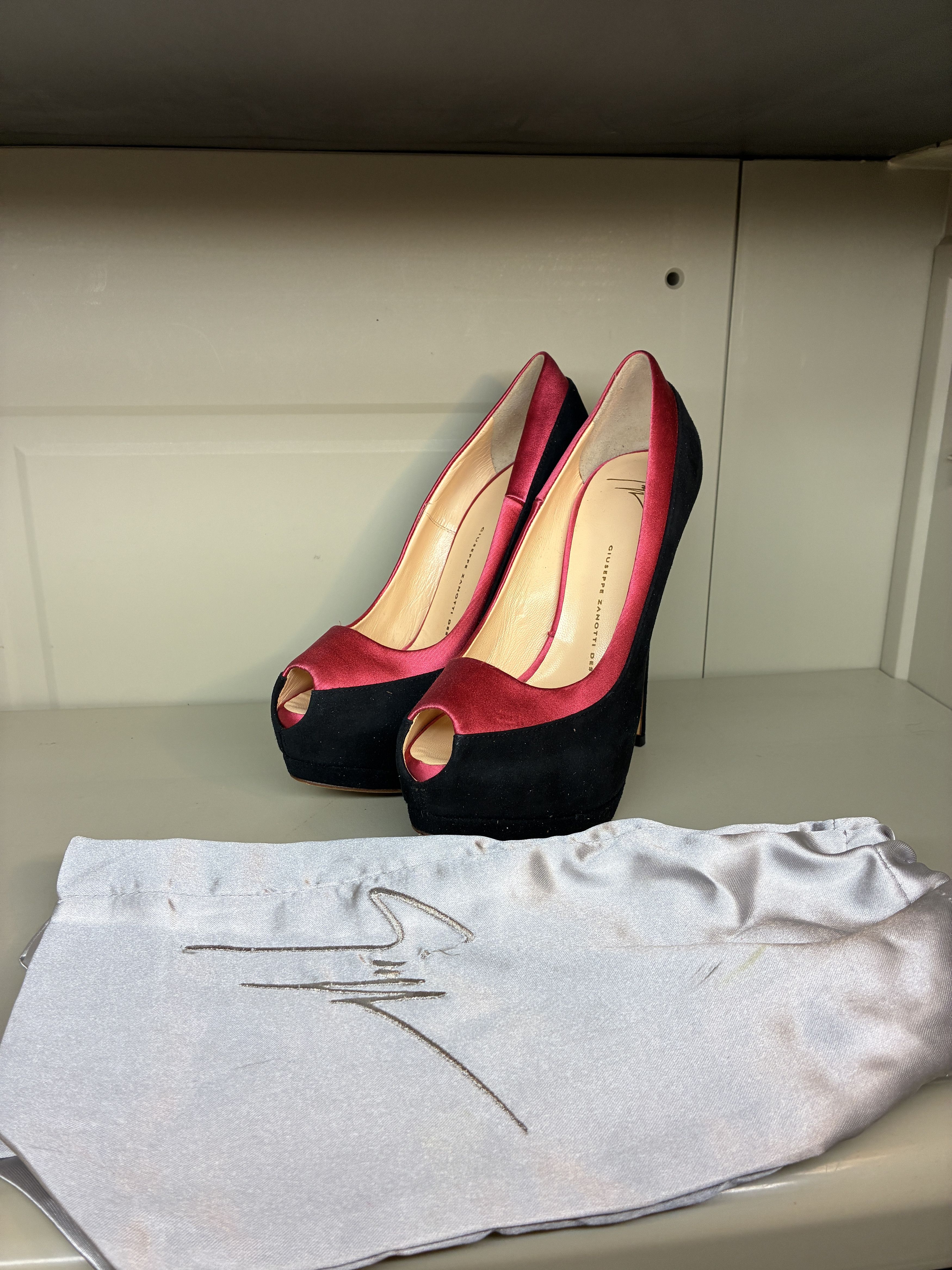 Giuseppe Zanotti Giuseppe Zanotti Pink Suede Satin Toe Platform Pumps Sz 38 Size US 7.5 / IT 37.5 - 1 Thumbnail
