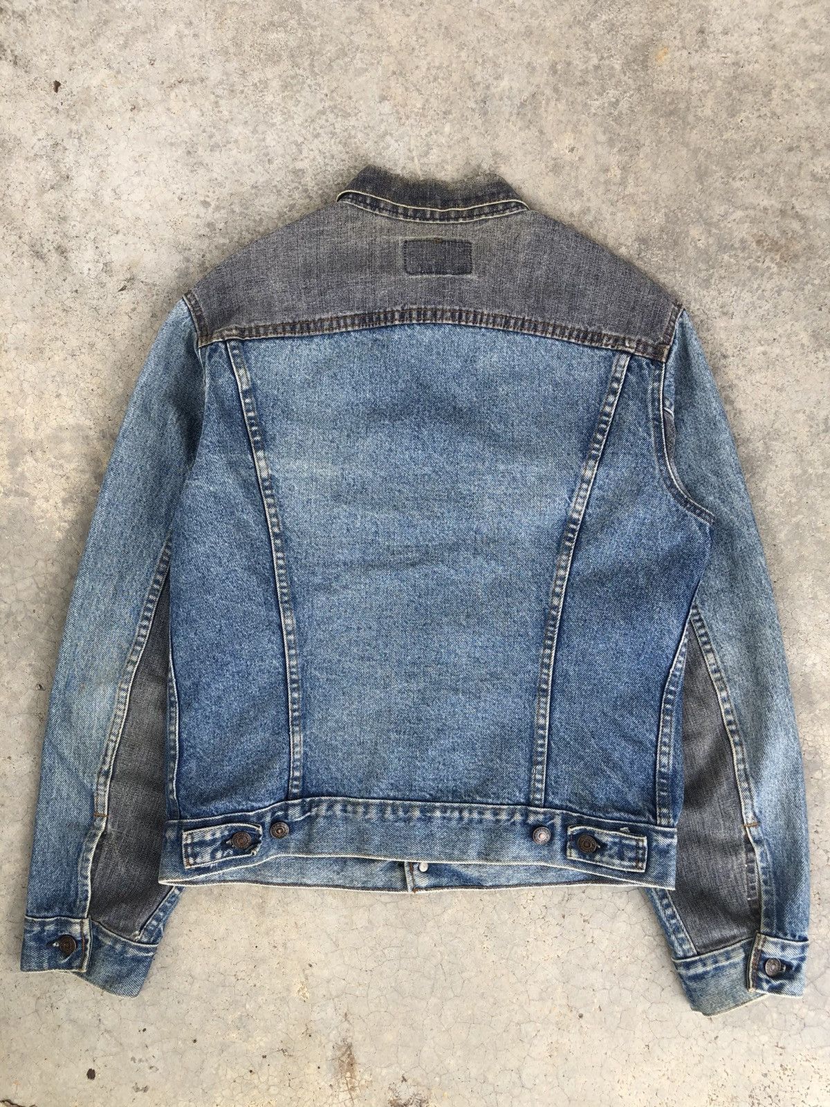 Levi's Vintage 80’s Levi’s Denim Jacket Distressed Jeans Size US M / EU 48-50 / 2 - 2 Thumbnail