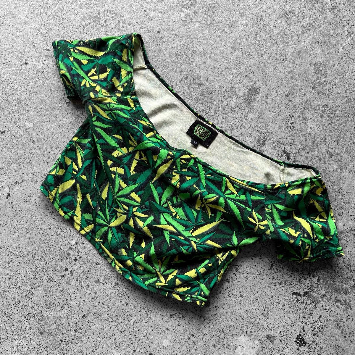 Designer Space Tribe Womens Green Cannabis Leaf Print Crop Top Size XS / US 0-2 / IT 36-38 - 1 Thumbnail