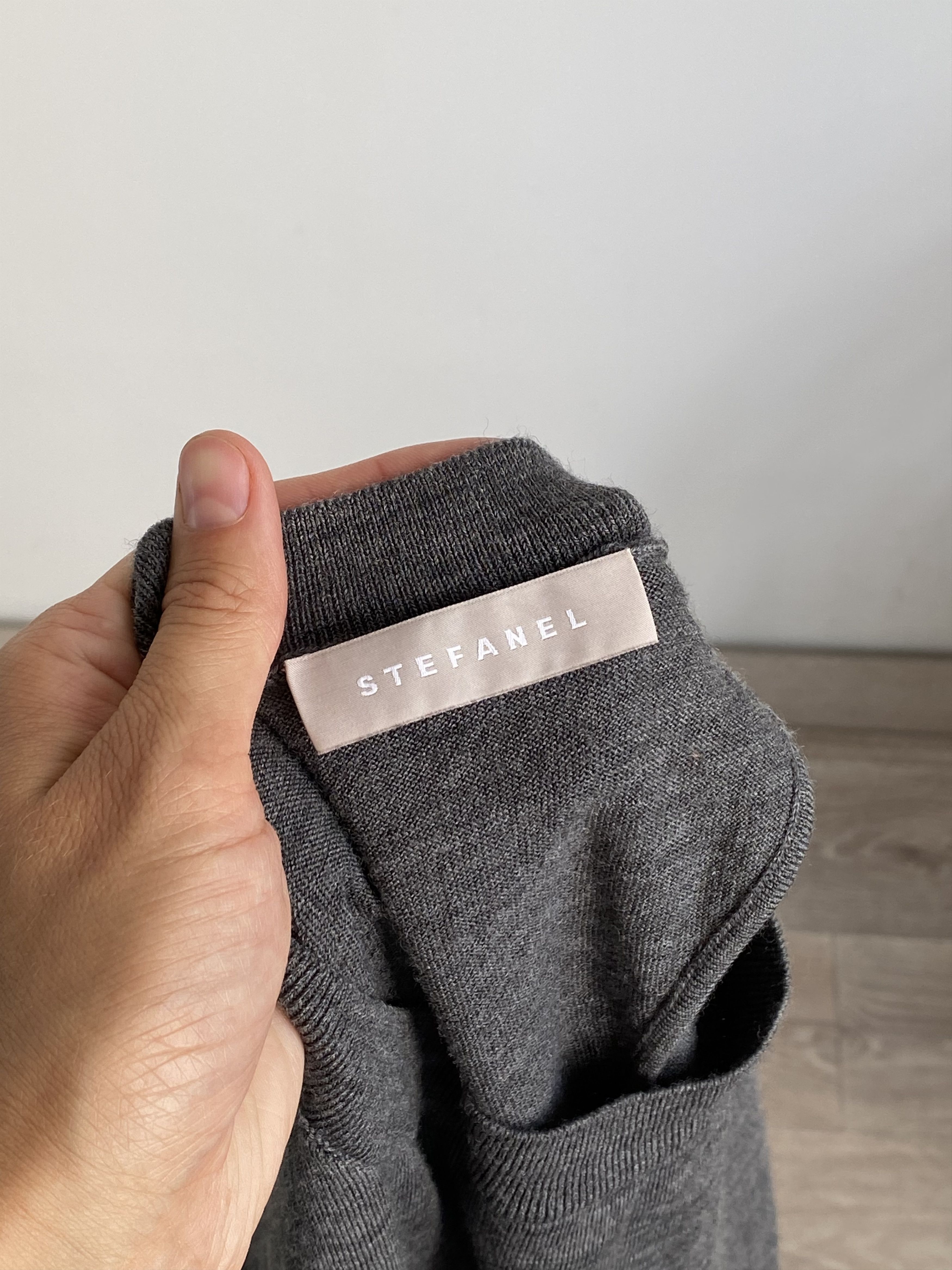 Designer Stefanel Sweater Jumper Grey Soft Wool for Ladies / Women's Size S / US 4 / IT 40 - 5 Thumbnail