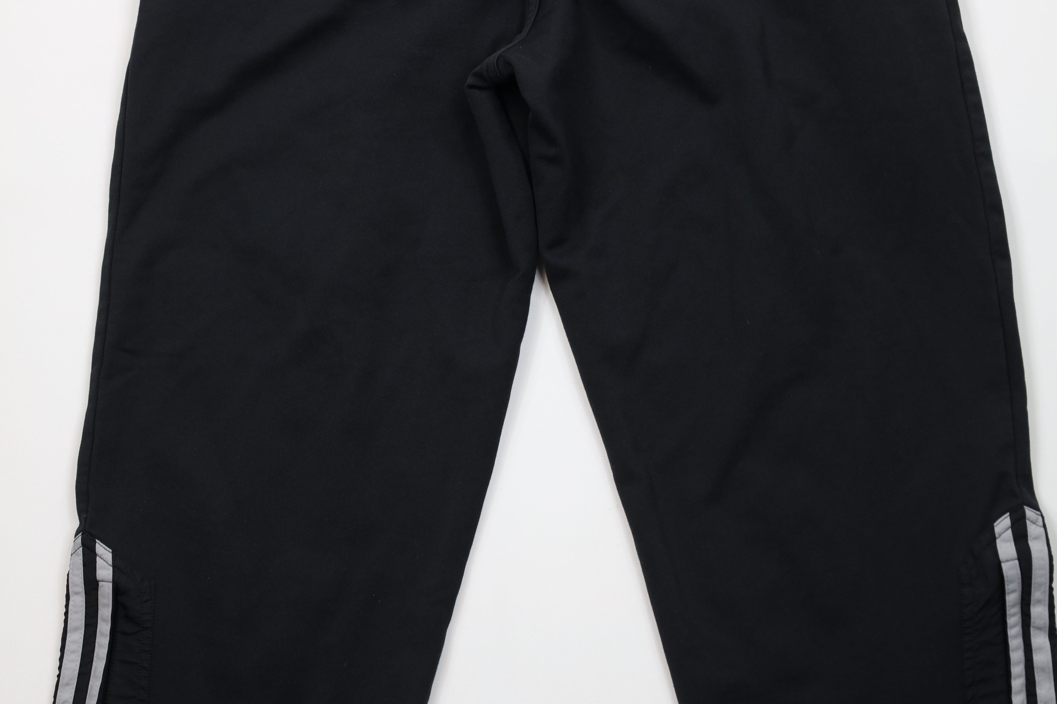 Adidas Vintage 90s Adidas Tapered Leg Soccer Warm Up Sweatpants Size US 34 / EU 50 - 12 Thumbnail