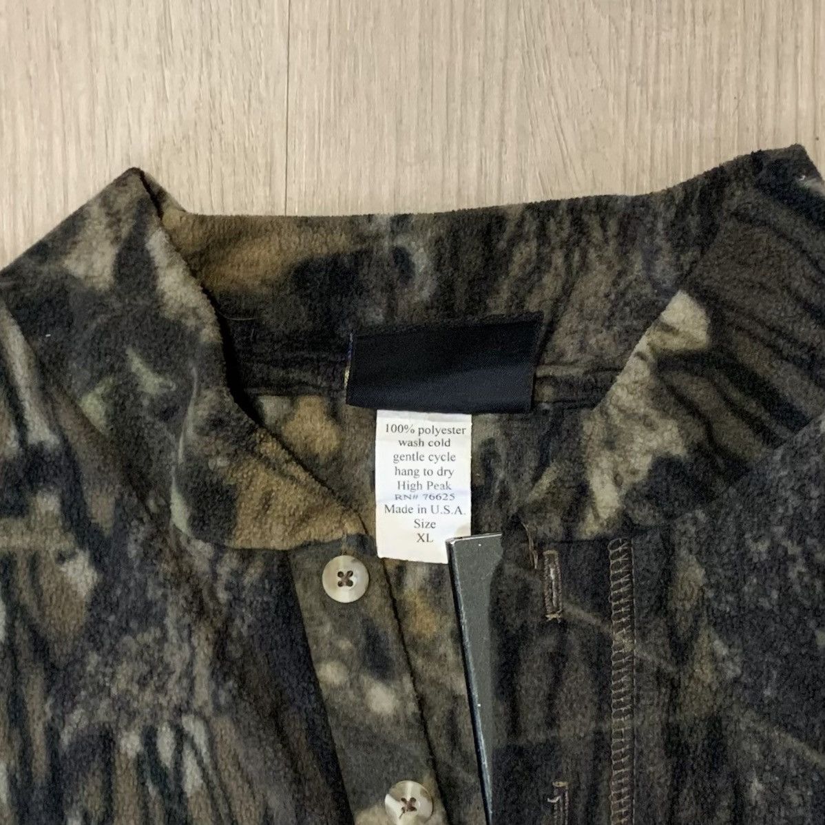 Other WORN Sasquatch Long Sleeve Realtree Camo Henley Size US XL / EU 56 / 4 - 3 Thumbnail