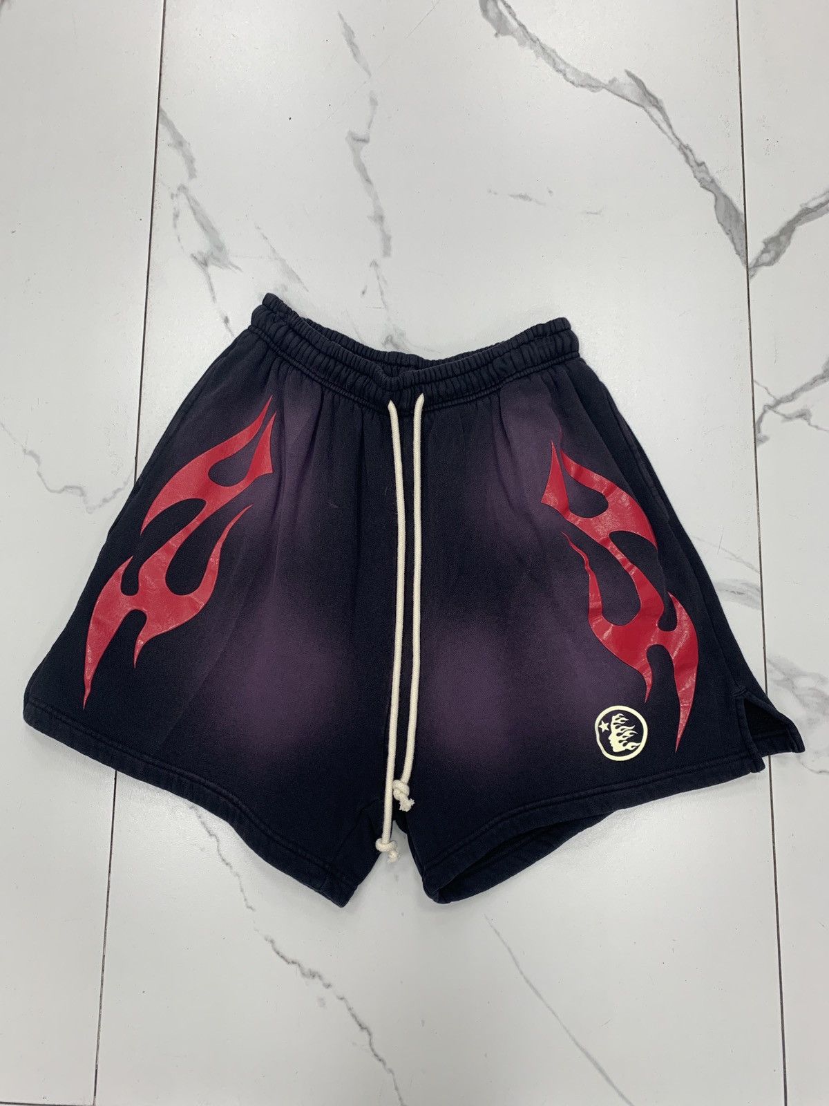 HELLSTAR Hellstar Flame Shorts "Black Red" Size US 32 / EU 48 - 1 Thumbnail