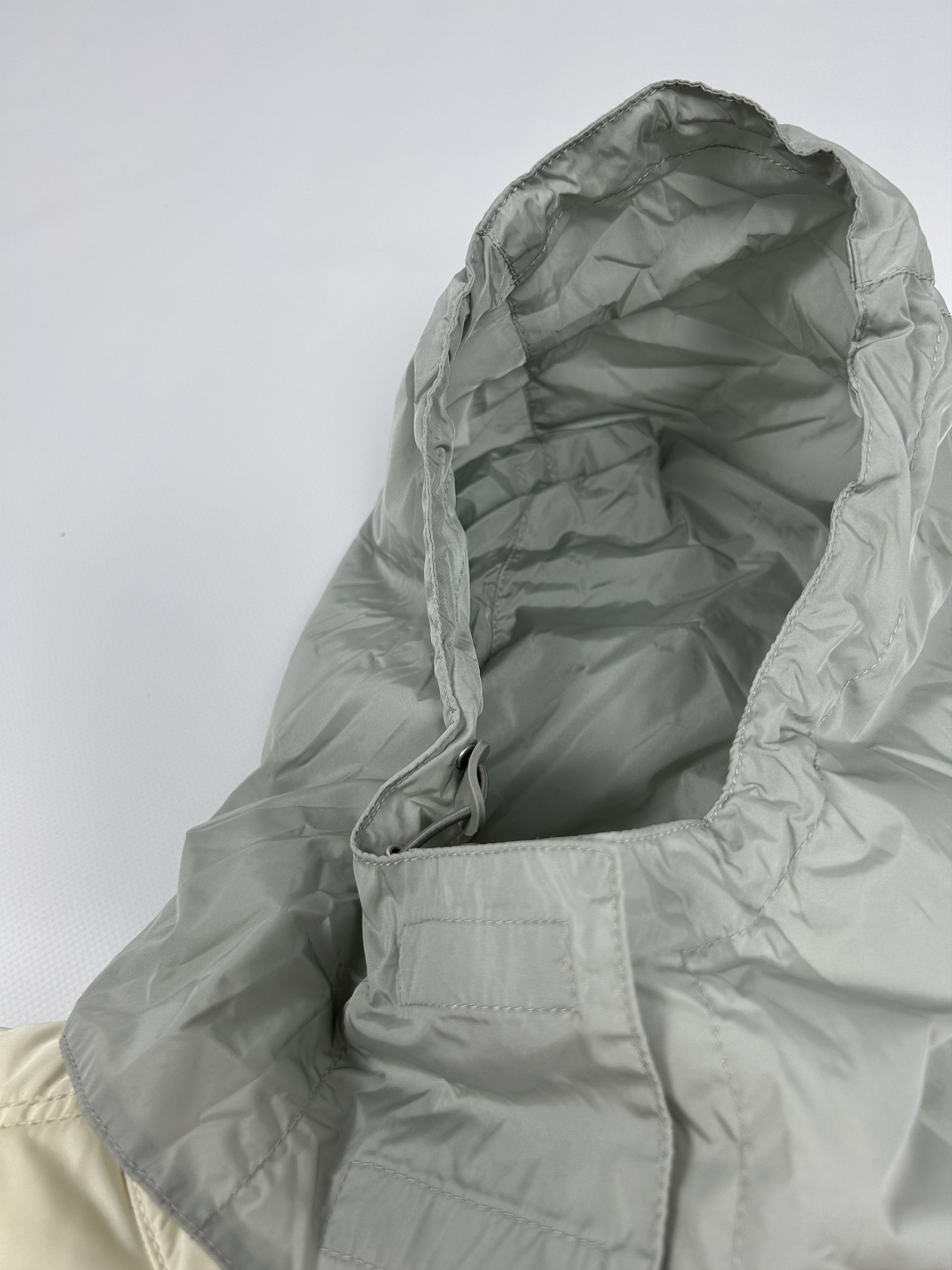 Prada Vintage y2k archive Prada sport red tab hooded puffer vest Size XS / US 0-2 / IT 36-38 - 12 Thumbnail