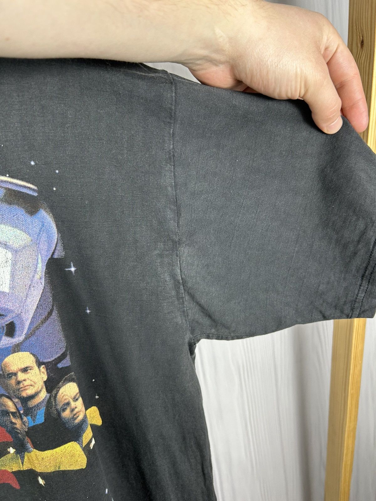 Vintage Vintage Movie 1995 Star Trek Voyager Team T-Shirt Size L Size US L / EU 52-54 / 3 - 8 Thumbnail